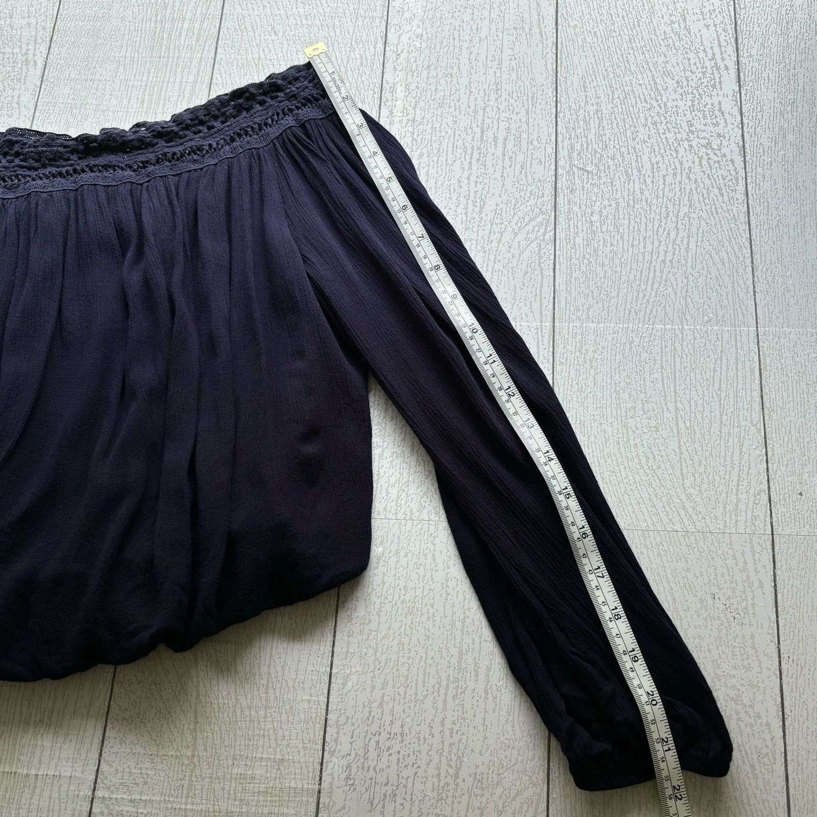 Other Lulus Dark Blue Off-Shoulder Crop Top Size XS Size XS / US 0-2 / IT 36-38 - 4 Thumbnail