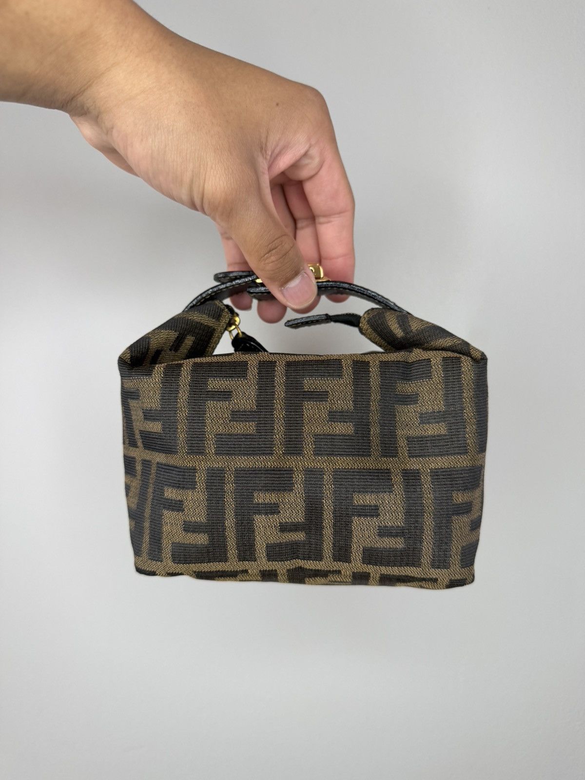 Fendi FENDI Zucca Pattern Vanity Bag Cosmetic Pouch Brown Size ONE SIZE - 1 Thumbnail