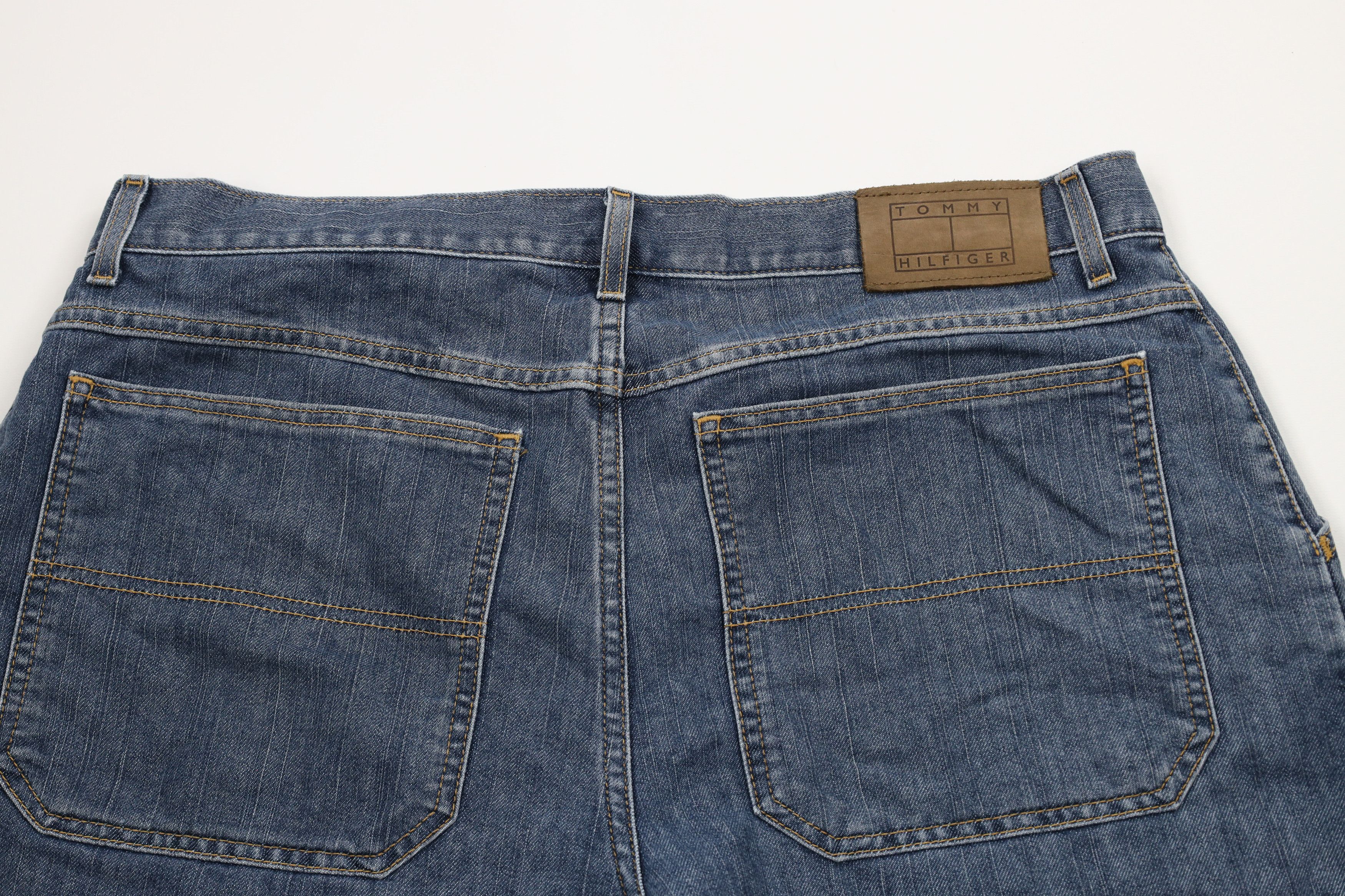 Tommy Hilfiger × Vintage Vintage Y2K 2001 Tommy Hilfiger Baggy Fit Denim Shorts Jorts Size US 38 / EU 54 - 9 Thumbnail
