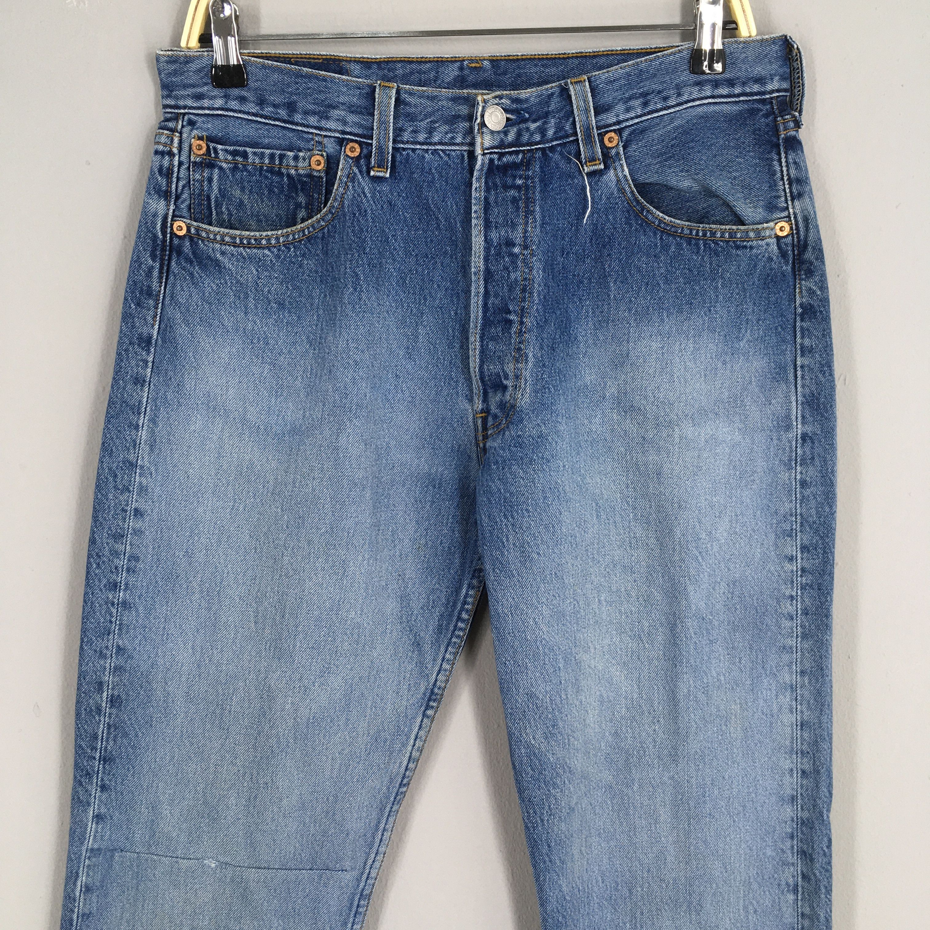 Levi's Size 31x28.5 Vintage 90s Levi's 501 Faded Blue Jeans S283 Size US 31 - 2 Thumbnail