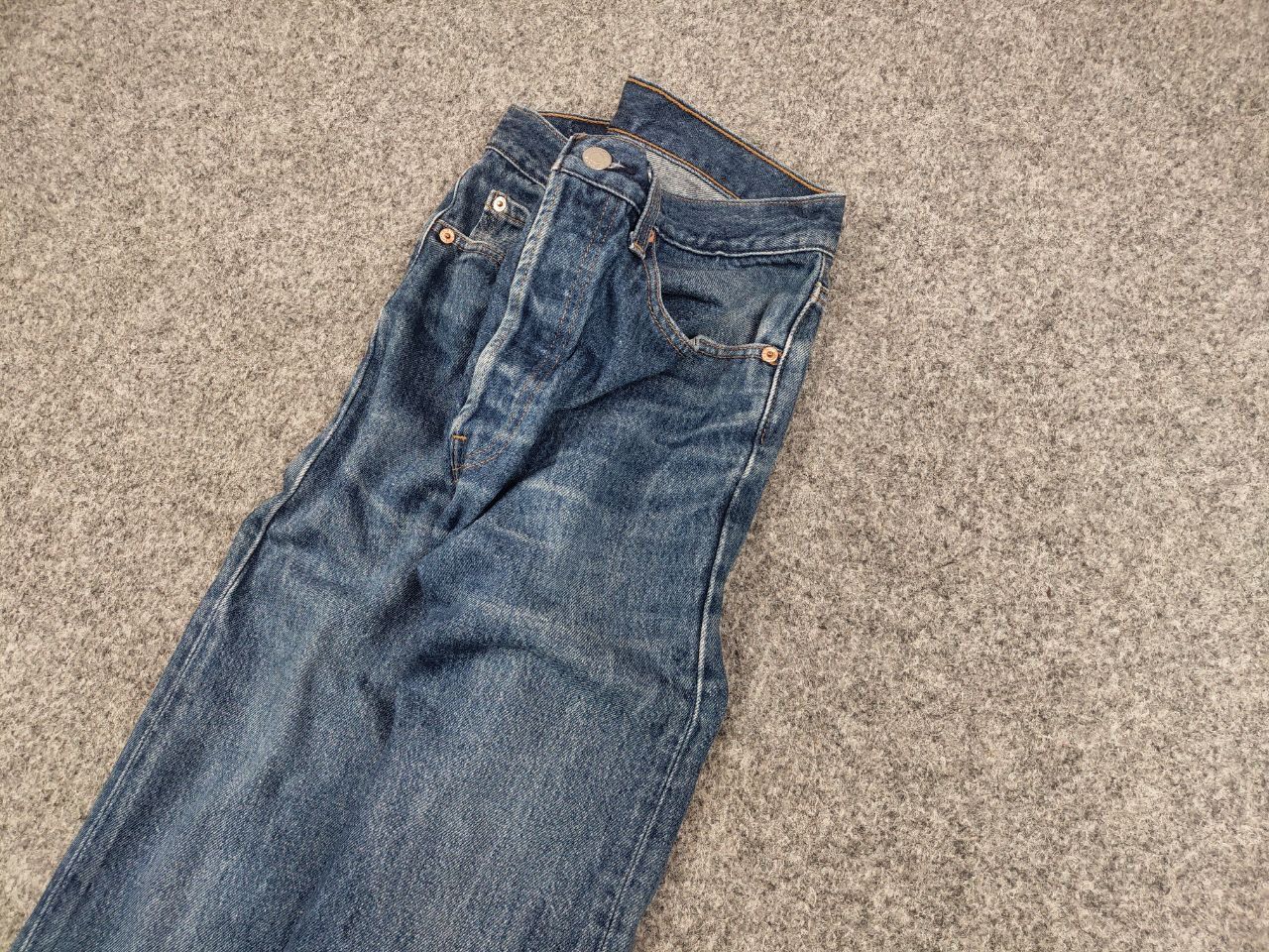 Levi's Vintage 90's levis 501 Distressed Faded Denim Jeans usa Size US 31 - 4 Thumbnail