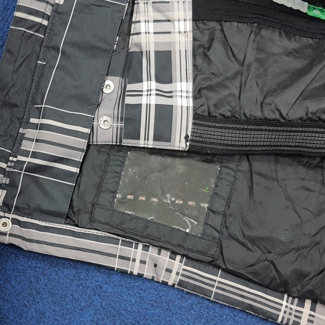 Quiksilver Vintage Quiksilver Snowboard Winter Technical Jacket C279N18 Size US L / EU 52-54 / 3 - 20 Thumbnail