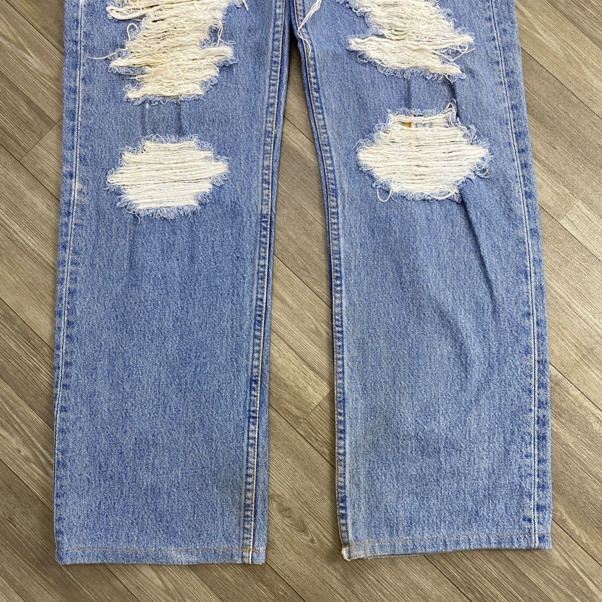 Levi's Vintage Clothing 1990s Vintage Levis 501 USA Sample Distressed Faded Jeans Size US 33 - 7 Thumbnail