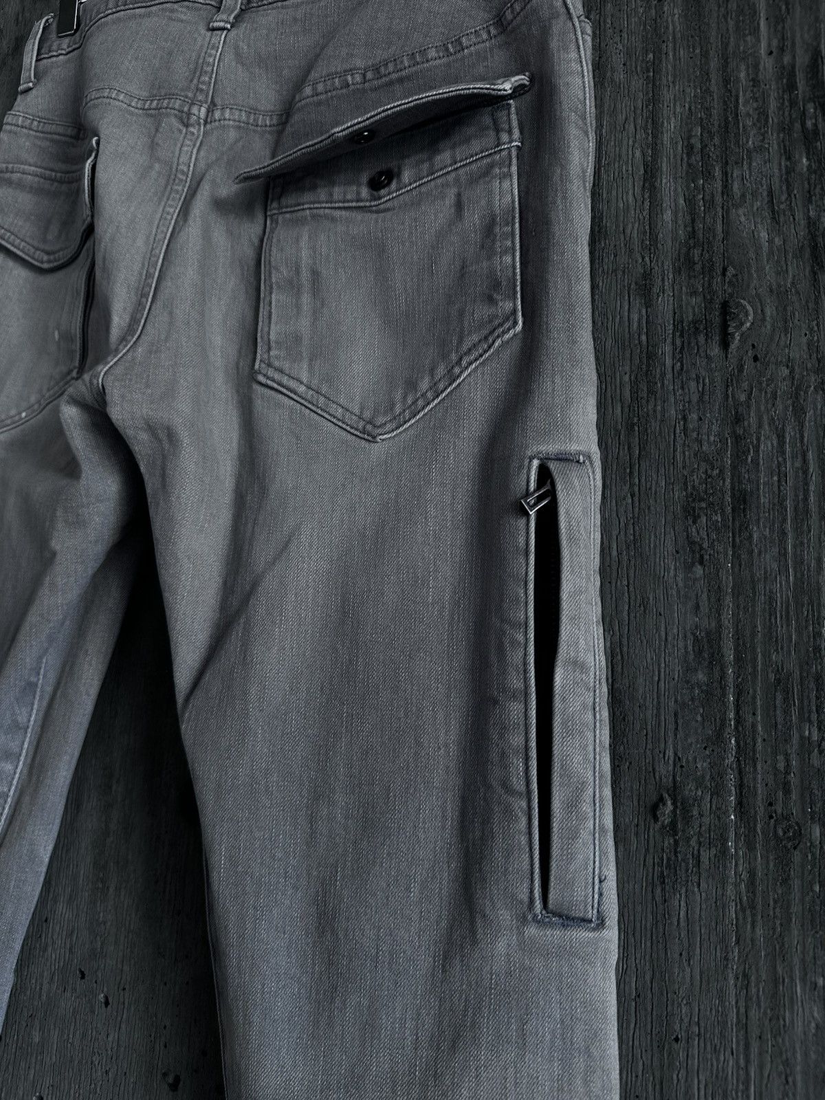 If Six Was Nine × Le Grande Bleu (L.G.B.) × Shellac SHELLAC J CUT SPIRAL DENIM ZIPPER POCKET Size US 30 / EU 46 - 5 Thumbnail