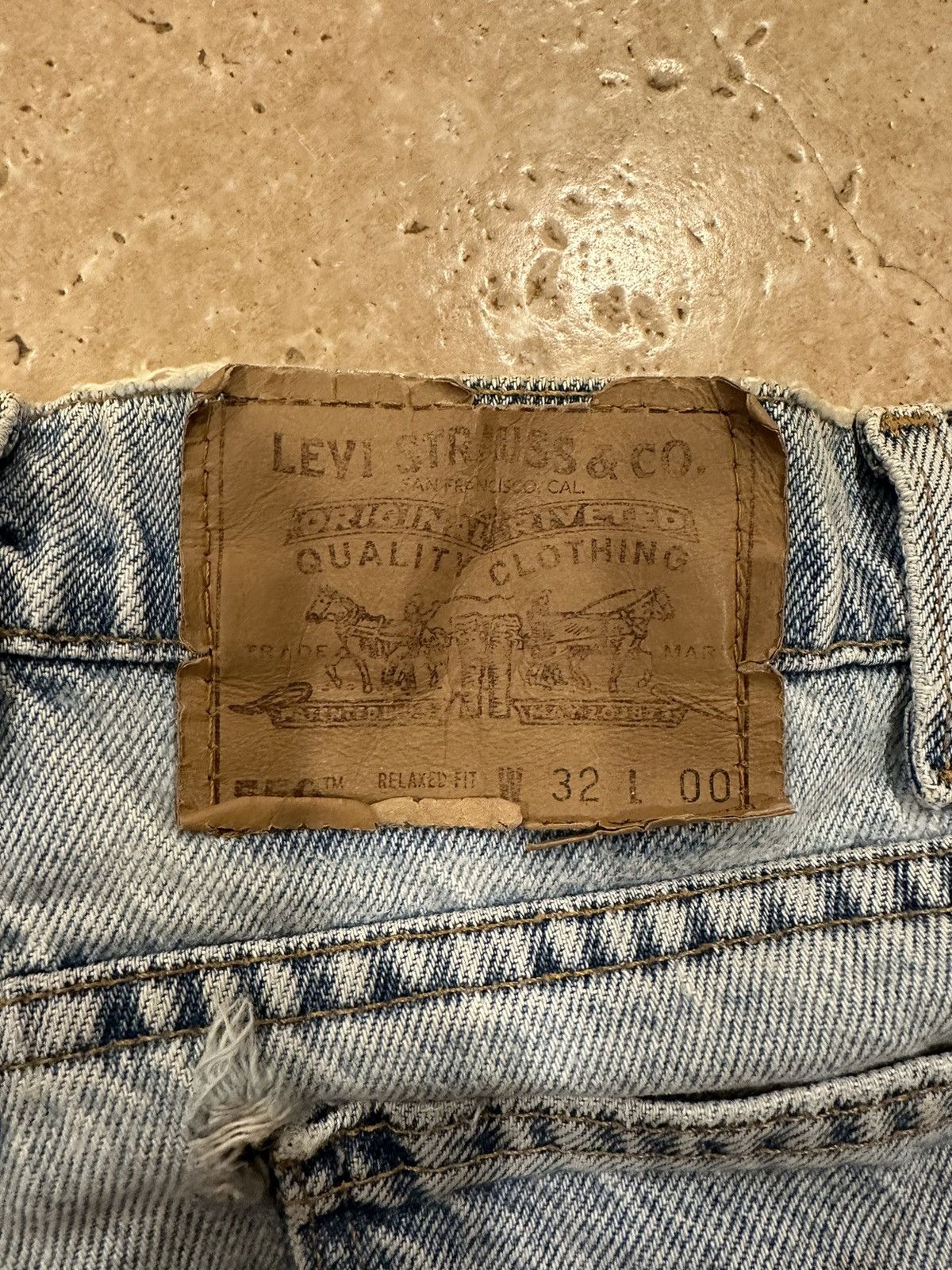 Levi's Levi’s Vintage 550 Denim Light Wash Paint Shorts Orange Tab Size US 32 / EU 48 - 8 Thumbnail