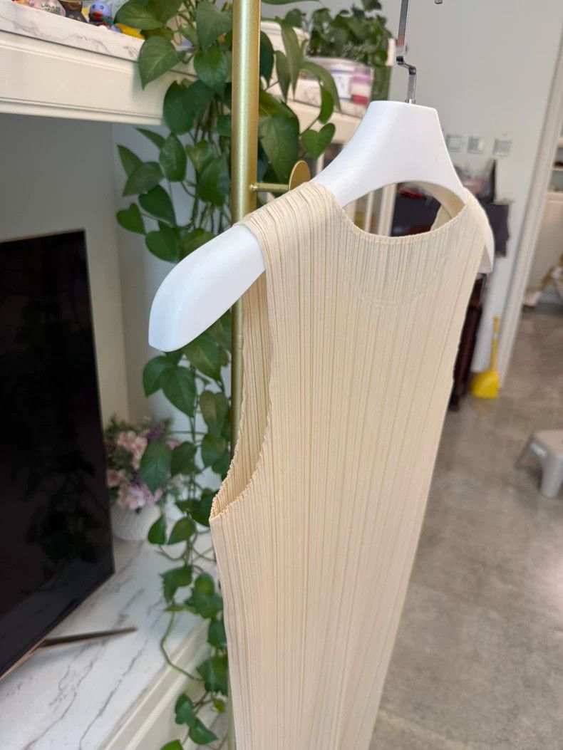 Issey Miyake Issey Miyake size:3 Beige pleated skirt Size XS / US 0-2 / IT 36-38 - 6 Thumbnail