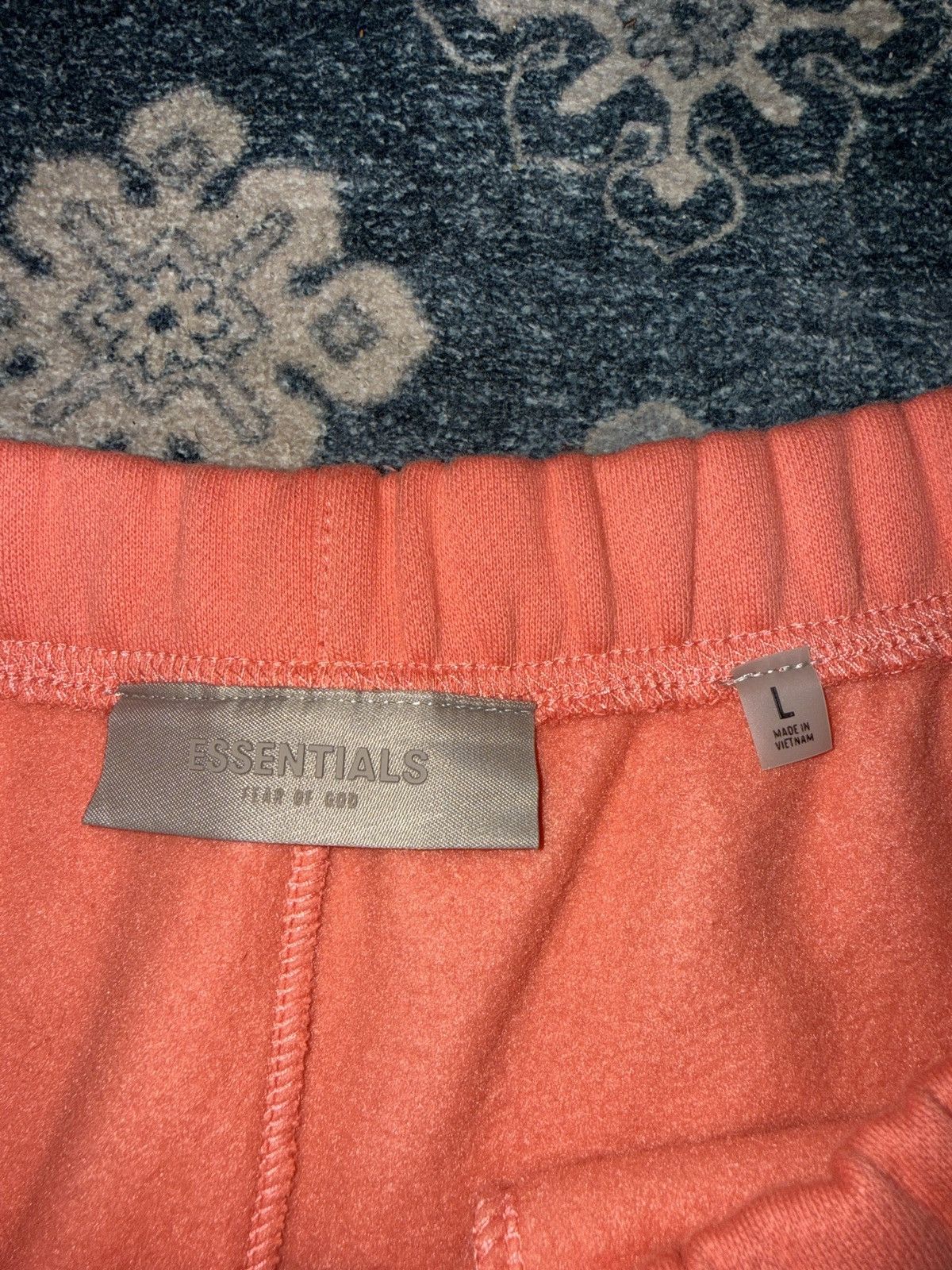 Essentials Essentials Fear Of God Sweatpants Coral Size US 36 / EU 52 - 4 Thumbnail
