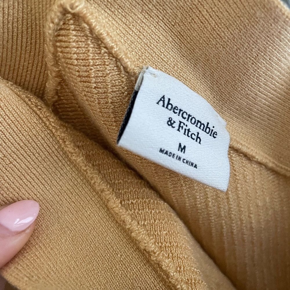 Abercrombie & Fitch Abercrombie & Fitch golden cross neck crop top Size M / US 6-8 / IT 42-44 - 3 Thumbnail