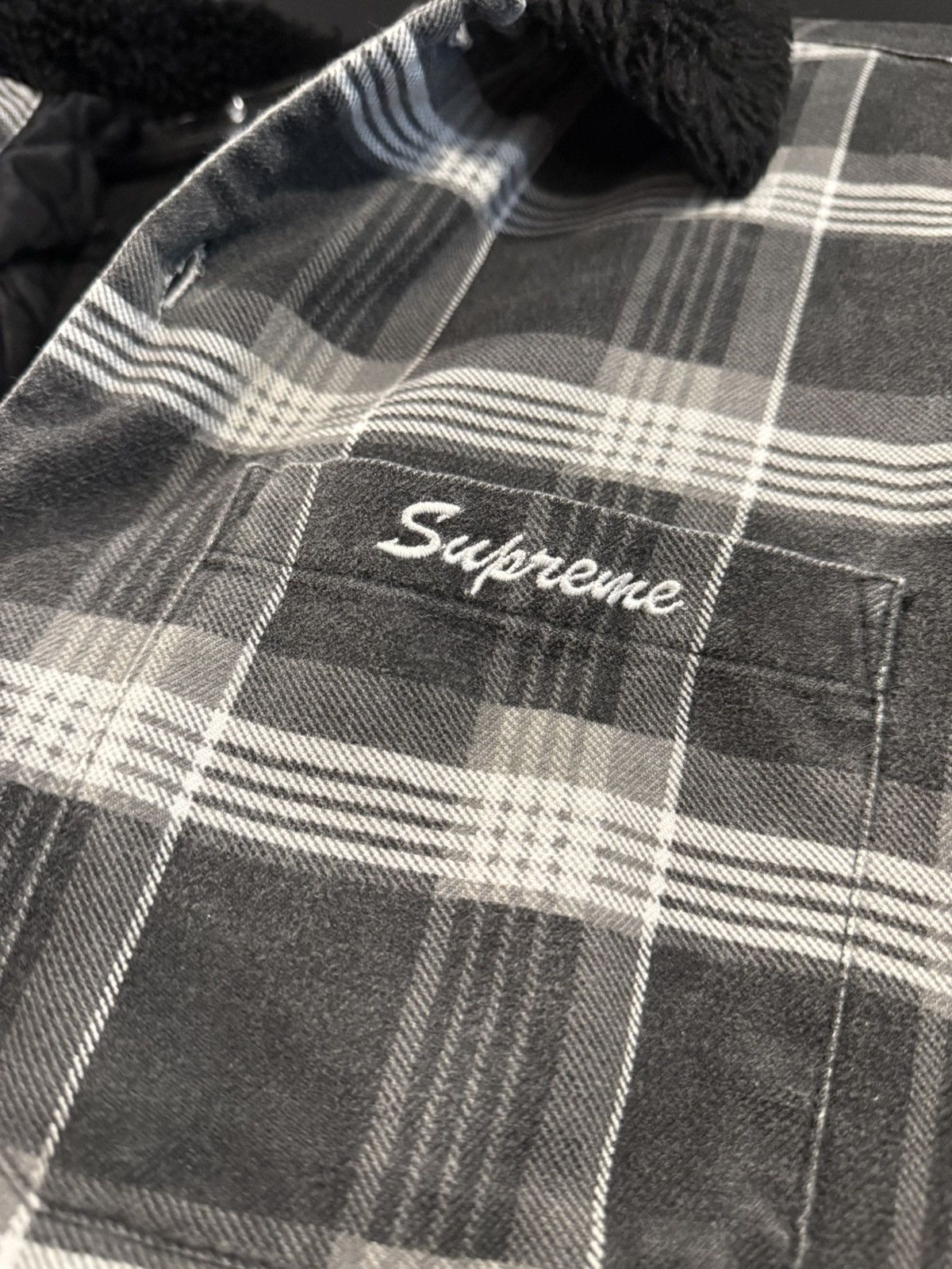 Supreme Supreme Faux Fur Collar Flannel Shirt (L) Size US L / EU 52-54 / 3 - 8 Thumbnail