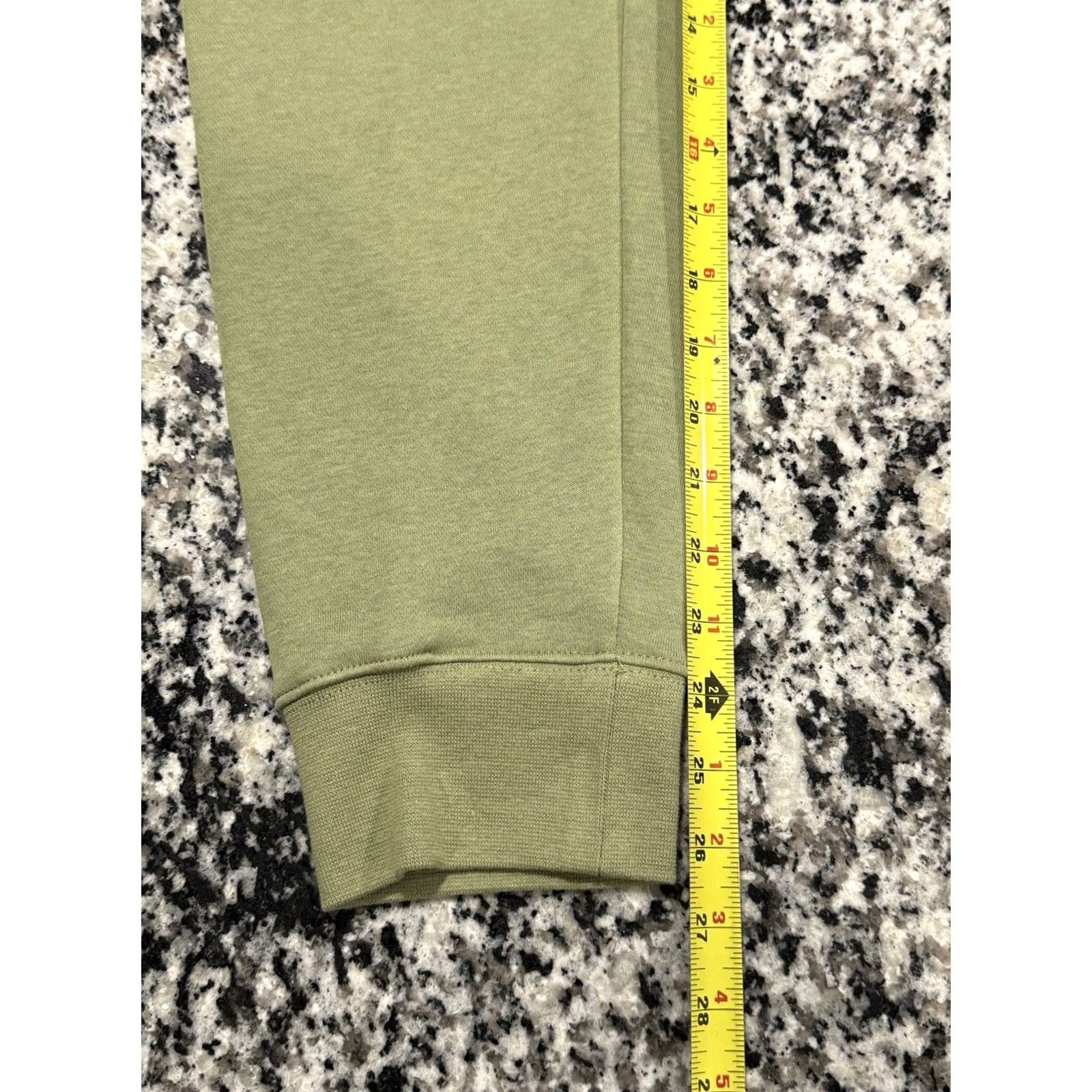 Nike Nike Cargo Fleece Pants Sweatpants Logo M Men Green 26.5in Inseam Cotton Fleece Regular Cargo Pants Size US 31 - 2 Thumbnail