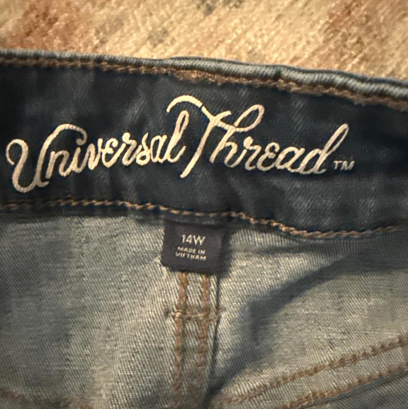 Designer Universal Thread distressed raw-hem jeggings – women’s 14W Size 36" / US 14 / IT 50 - 5 Thumbnail
