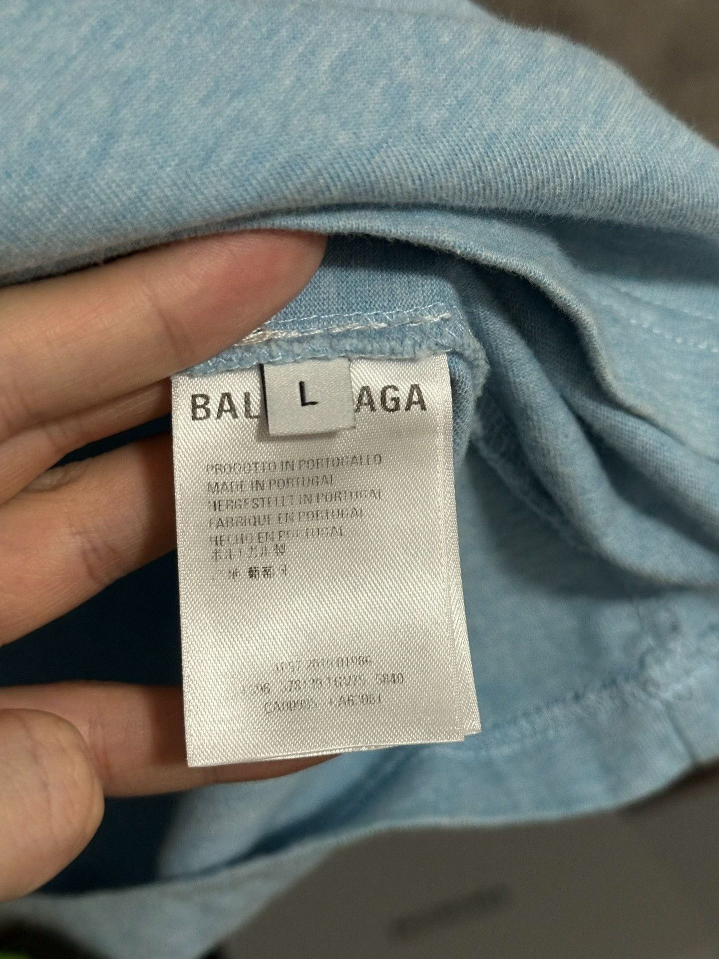 Balenciaga Balenciaga Lock Buckle Logo T-shirt Size US L / EU 52-54 / 3 - 3 Thumbnail