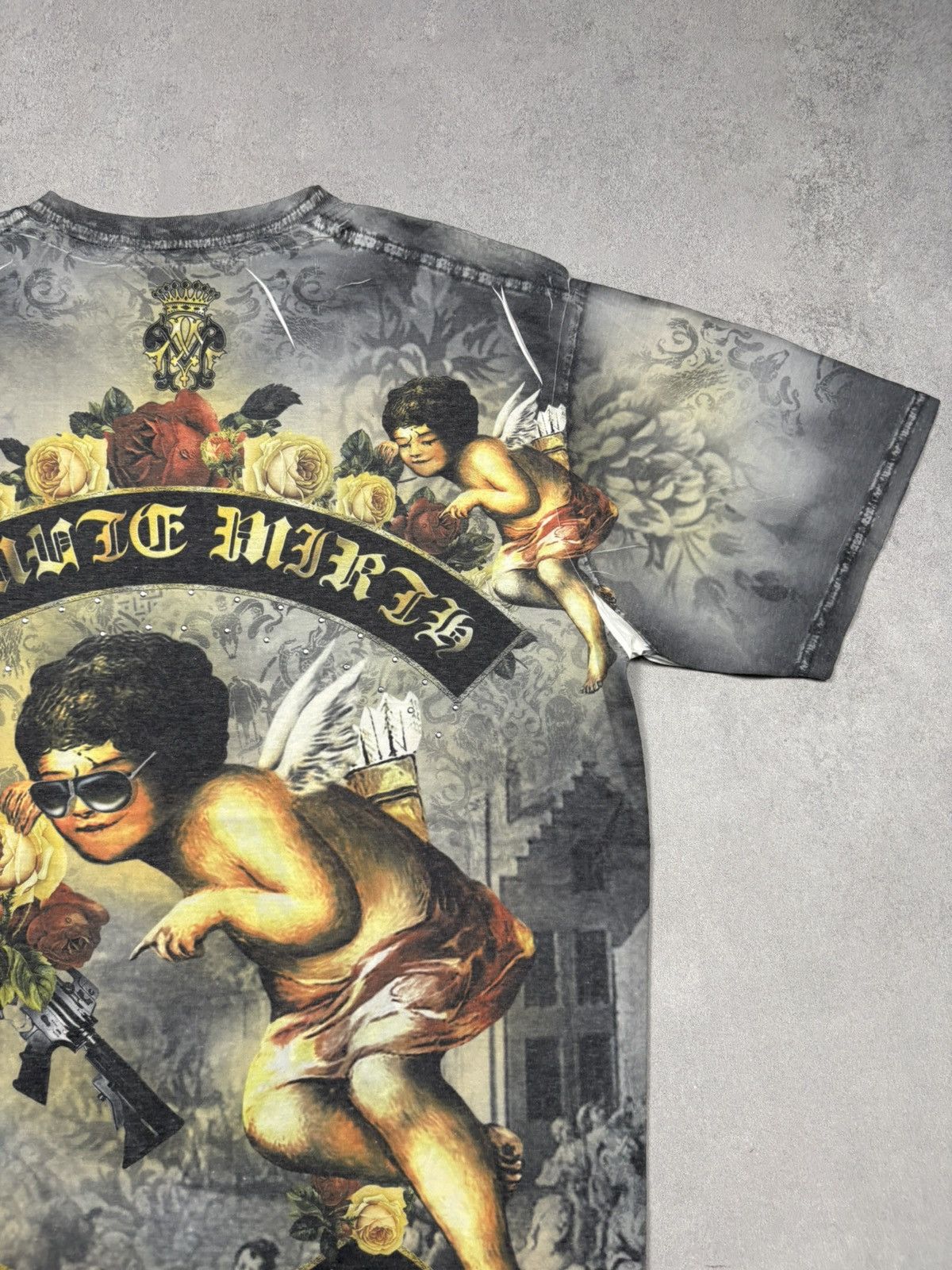 Japanese Brand Minute Mirth Street Gang Virgin Gun All Over Print Art Tee L Size US L / EU 52-54 / 3 - 16 Thumbnail