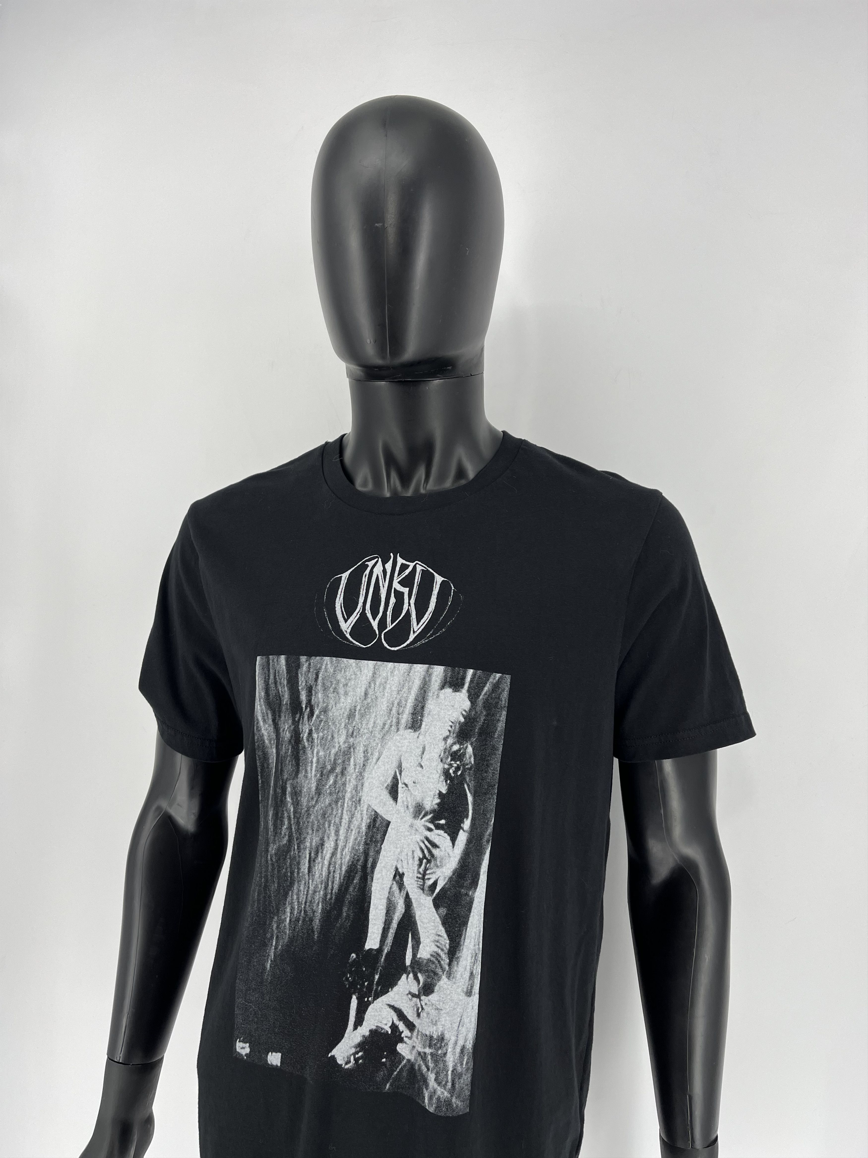 Band Tees × Vintage Vintage Y2K UNRU "Schemen" Dead Horror Print Band Rock Size US XL / EU 56 / 4 - 4 Thumbnail
