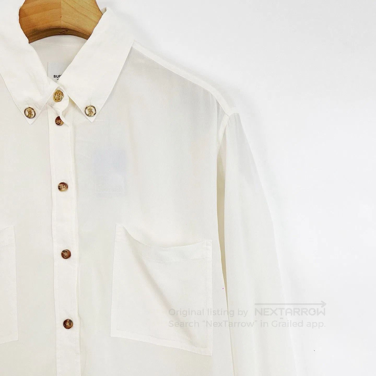 Burberry Burberry White Silk Long-Sleeve Shirt. Size S / US 4 / IT 40 - 4 Thumbnail