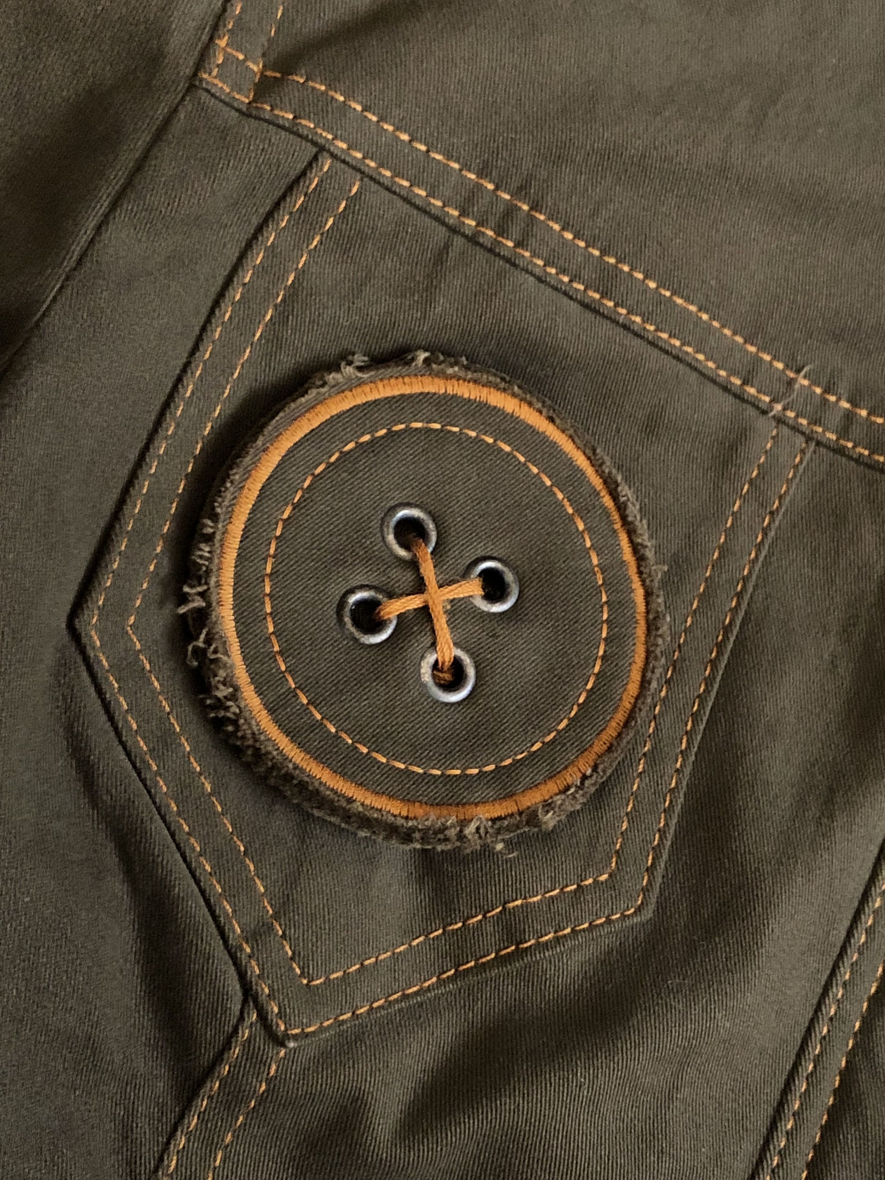Moschino VINTAGE MOSCHINO JEANS BUTTON ACCENT JACKET MILITARY Size XS / US 0-2 / IT 36-38 - 14 Thumbnail