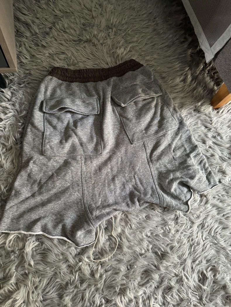 Fear of God Fear of God Grey drawstring short sleeves Size US 32 / EU 48 - 7 Thumbnail