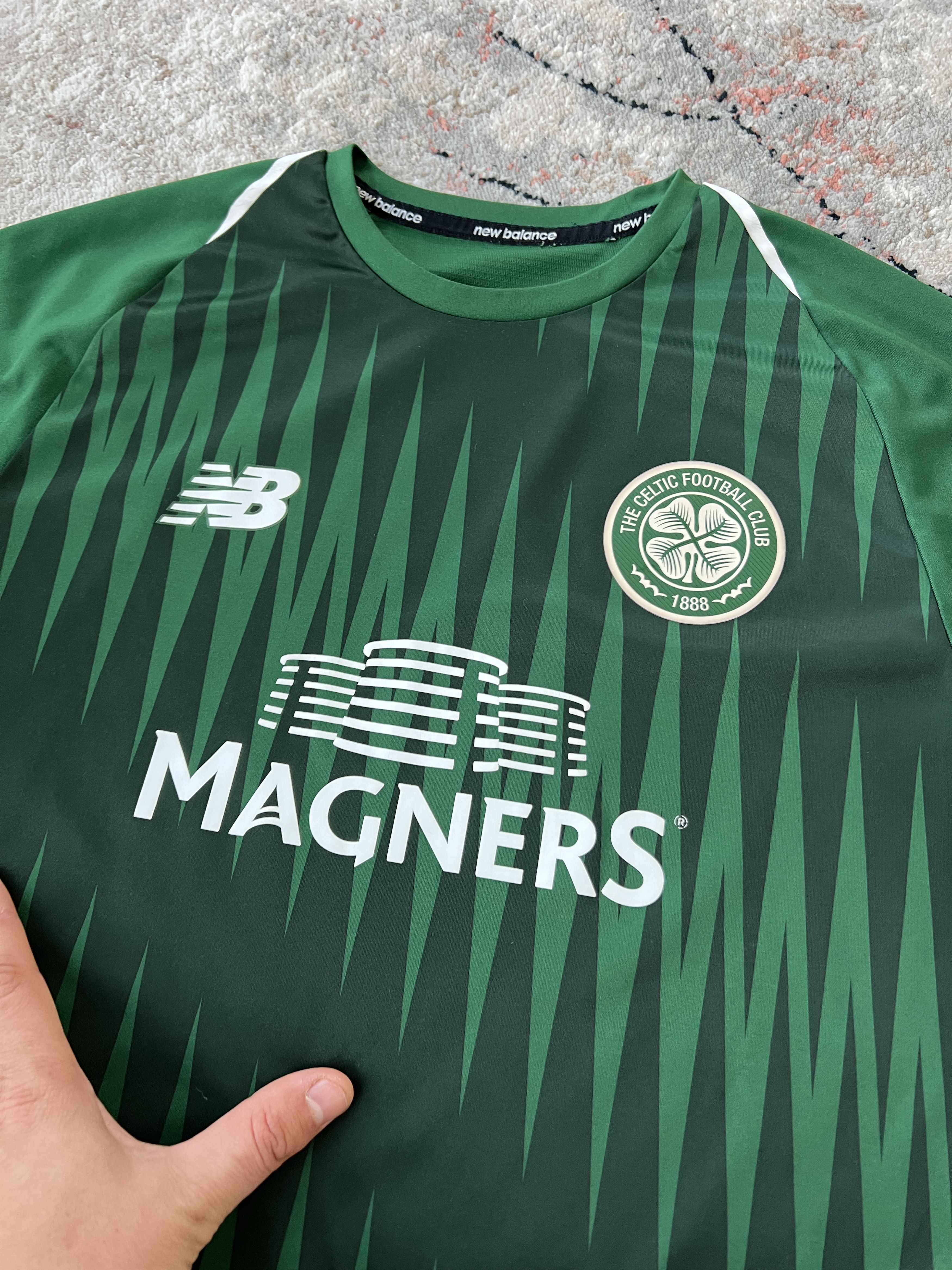 New Balance New Balance Celtic Football Club Jersey Size US M / EU 48-50 / 2 - 2 Thumbnail
