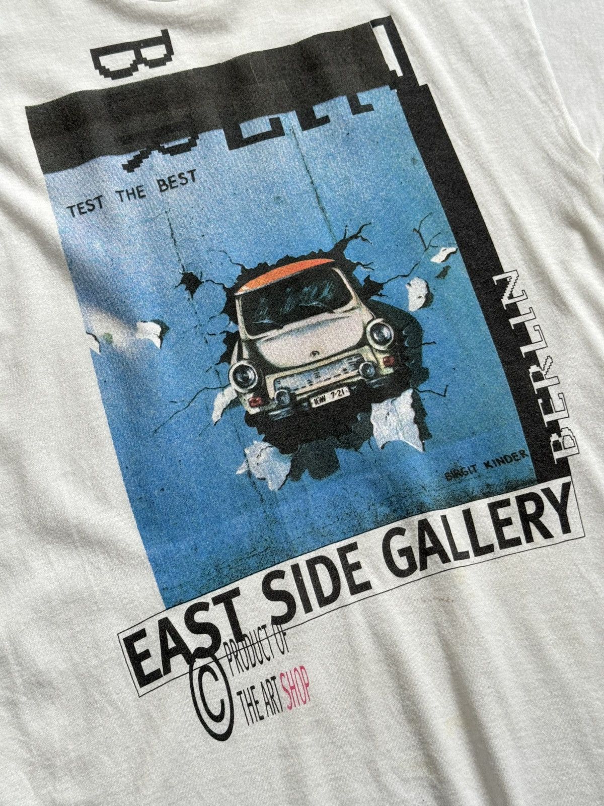 Vintage Screen Stars vintage tee Gallery east side Berlin Car Art Size US L / EU 52-54 / 3 - 2 Thumbnail