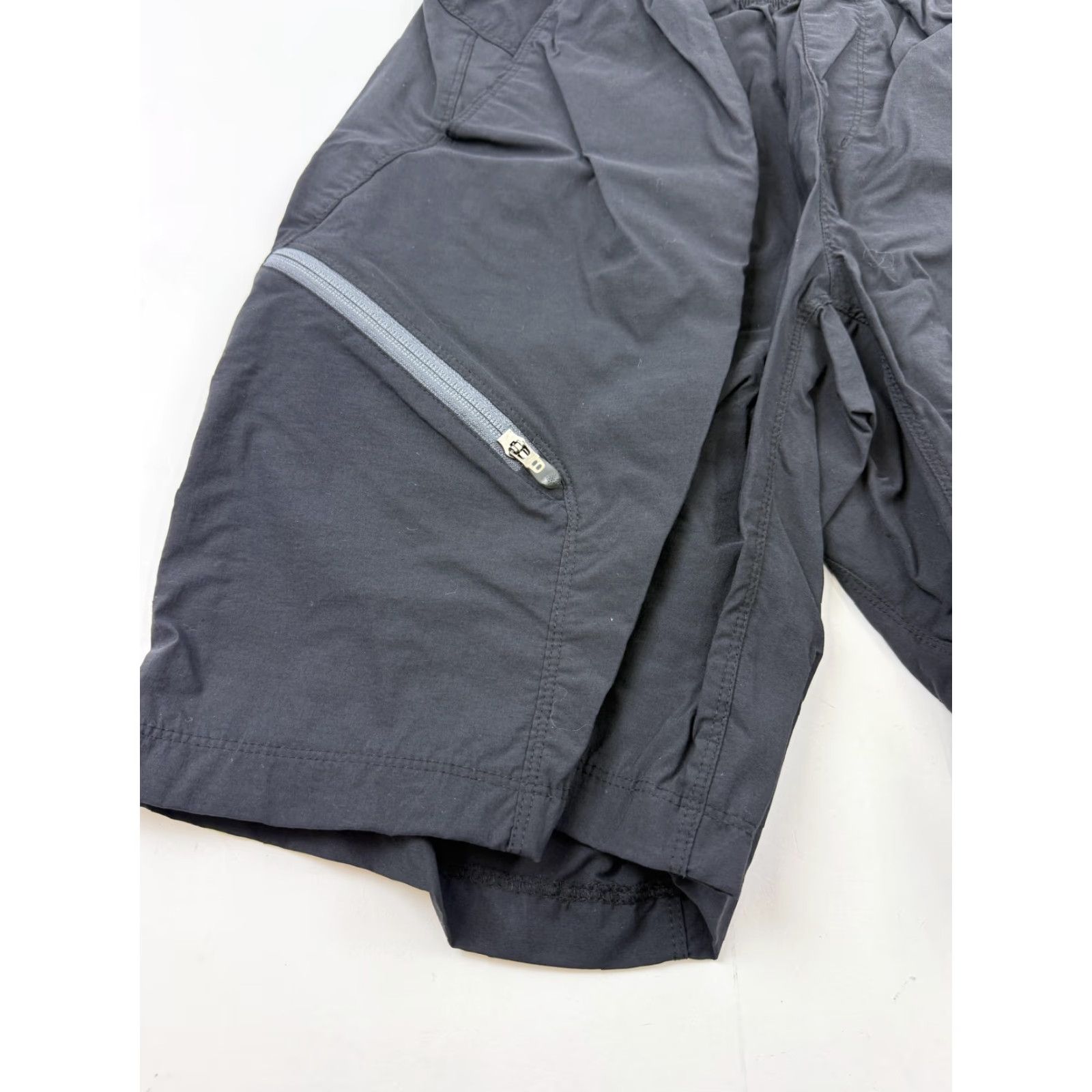 Vintage Columbia Mens Titanium Hiking Shorts Black 9" Inseam Elastic Waist Belt Buckle Pockets Quick Dry 9in AM4293 Size US 31 - 2 Thumbnail