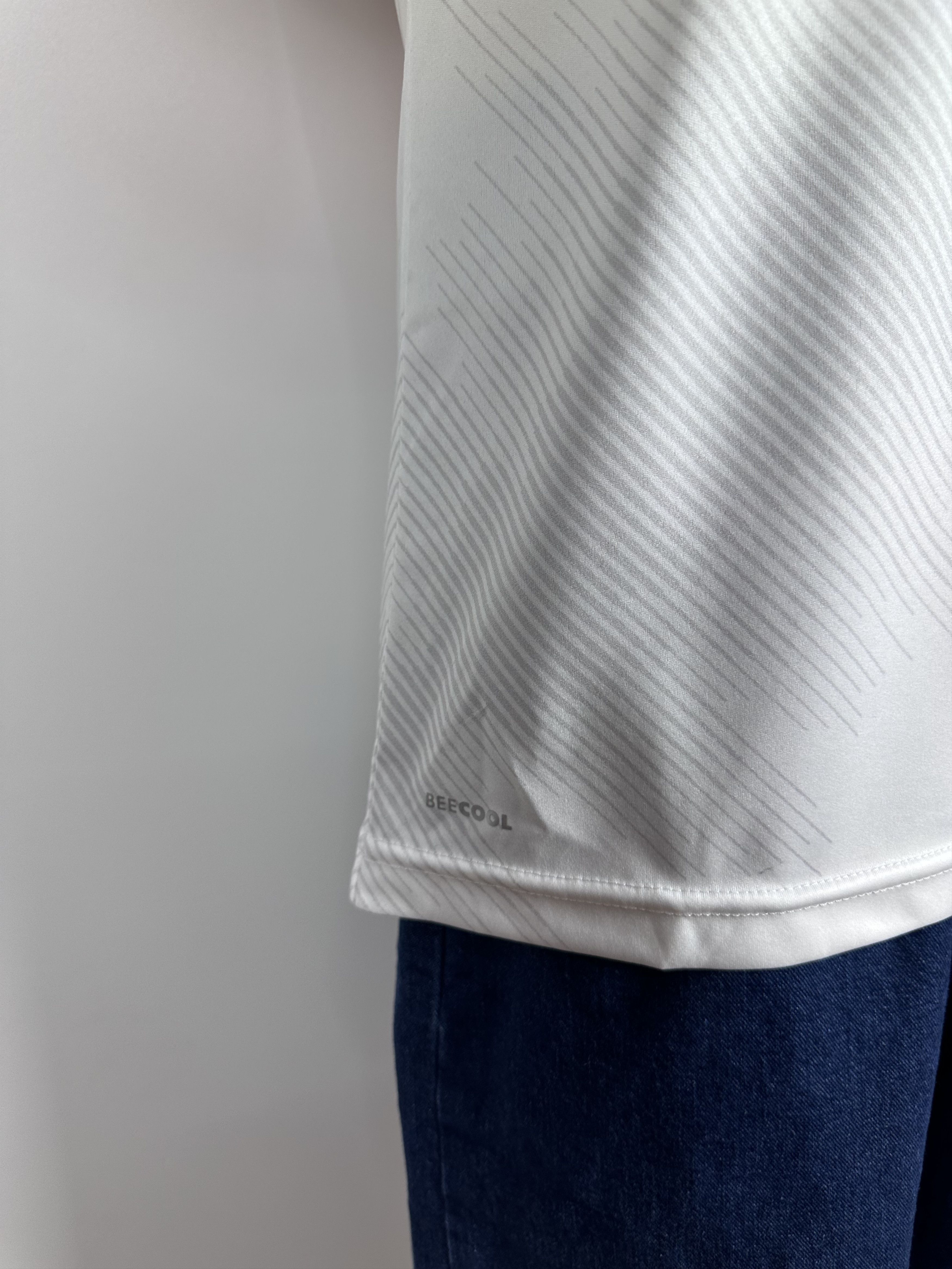 Hummel DENMARK 2022 2023 FOOTBALL SHIRT SOCCER JERSEY #10 ERIKSEN Size US M / EU 48-50 / 2 - 9 Thumbnail