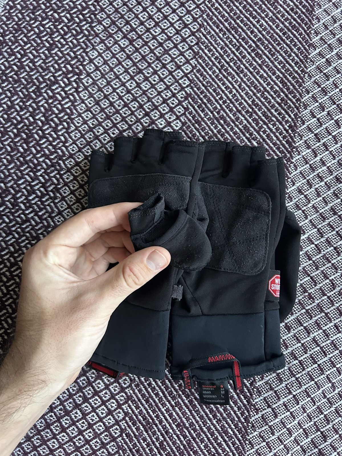 Mammut Vintage Mammut WindStopper Gloves Outdoor Black Unisex Sz M Size ONE SIZE - 10 Thumbnail