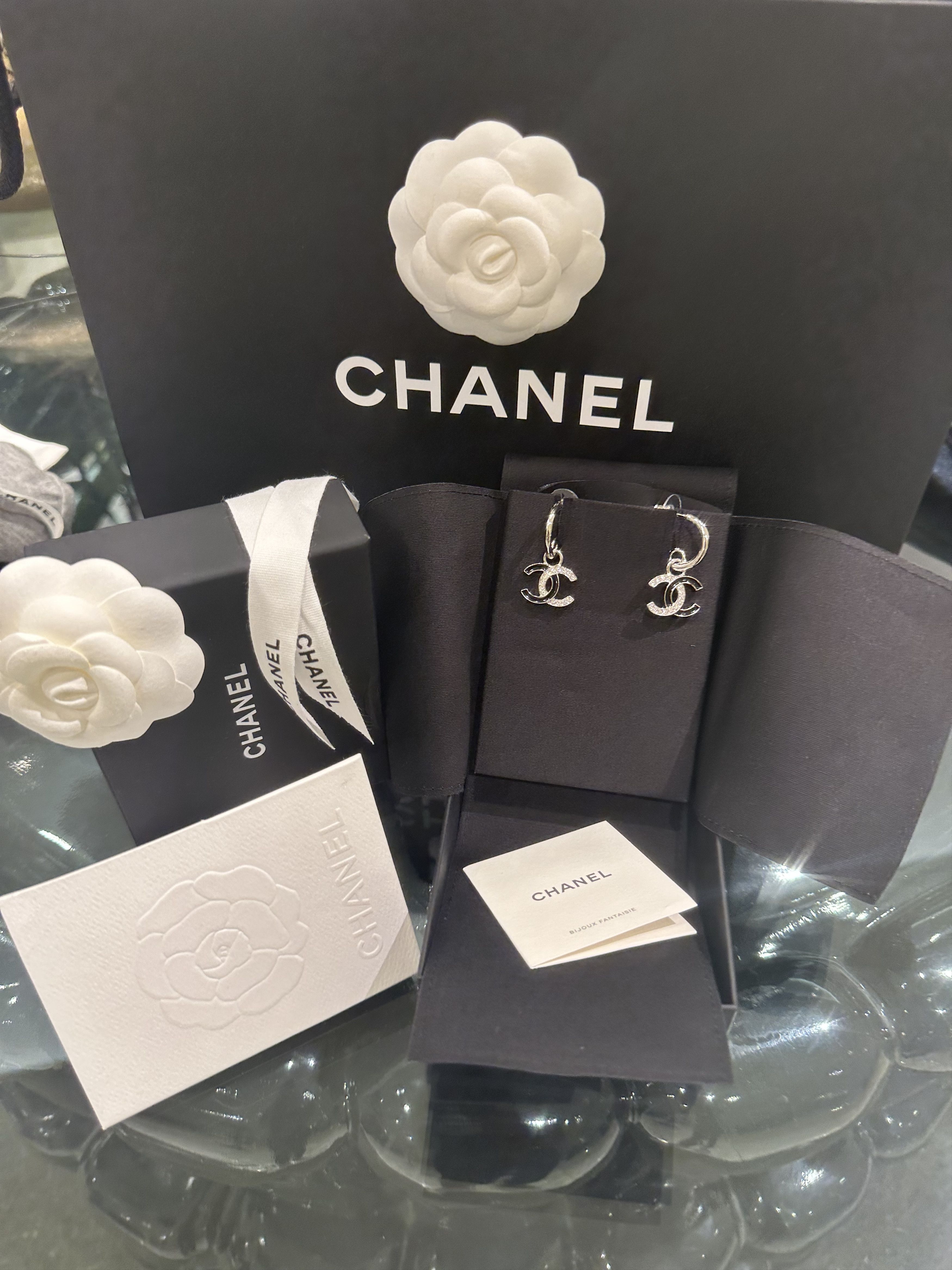 Chanel Chanel Hoop earrinhs Size ONE SIZE - 2 Thumbnail