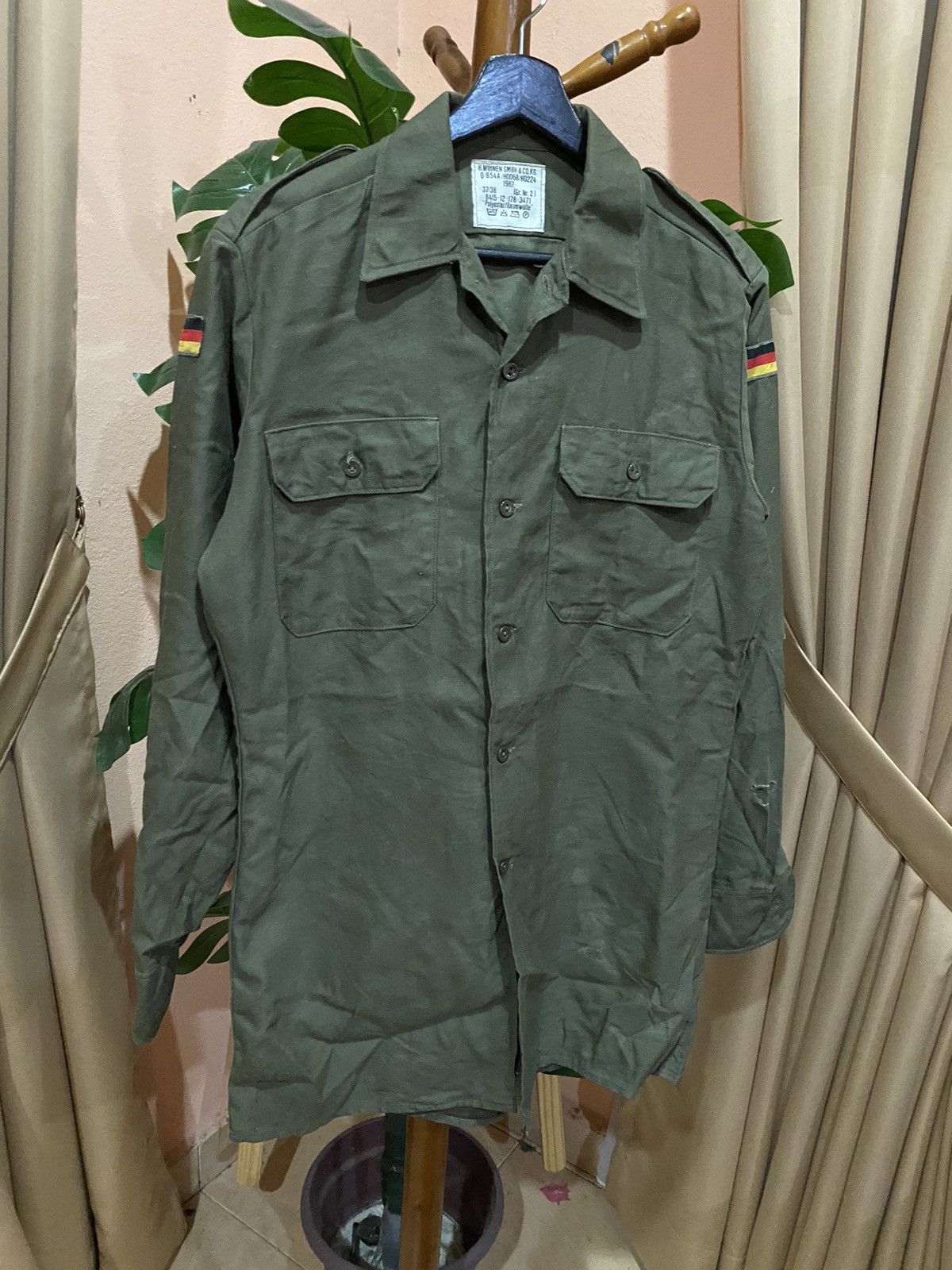 Other Vintage German Military Shirt Bundeswehr Field Uniform 1987 Size US M / EU 48-50 / 2 - 3 Thumbnail