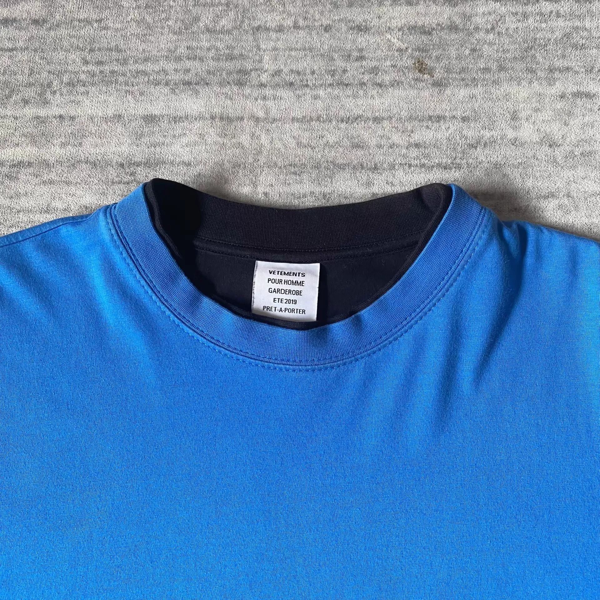 Vetements Vetements 19ss Ripped Black Blue Split 2-Piece T-Shirt XS Size US XS / EU 42 / 0 - 3 Thumbnail
