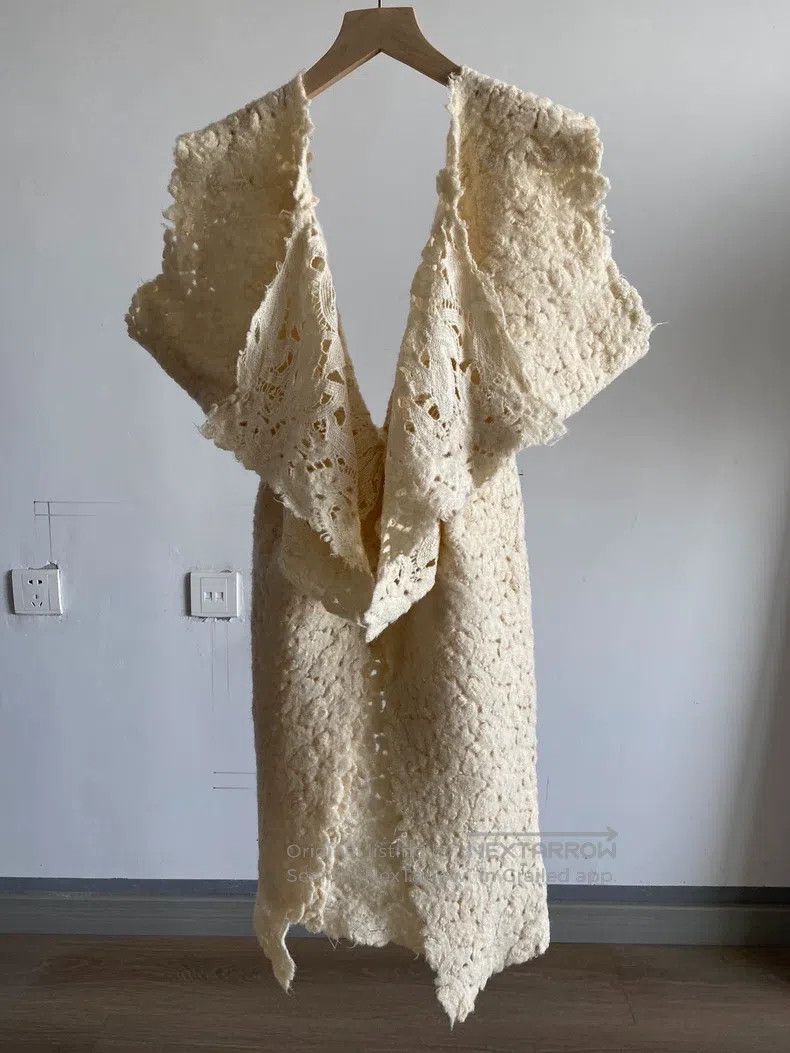 Comme des Garcons Comme Des Garcons Lanolin wool lace cream-colored deconstr Size S / US 4 / IT 40 - 1 Thumbnail