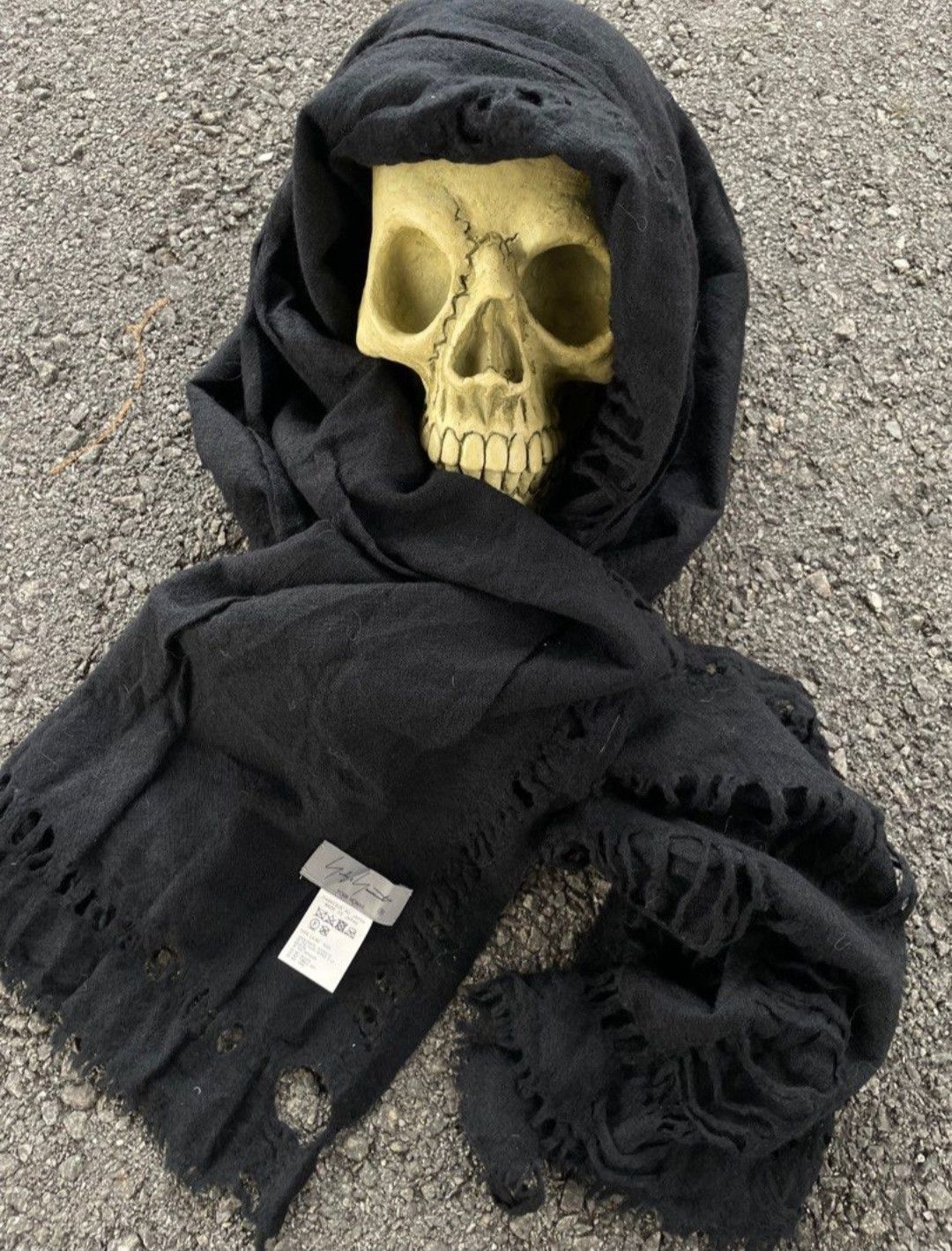 Yohji Yamamoto Yohji Yamamoto distressed designer Japanese scarves muffler Size ONE SIZE - 1 Thumbnail