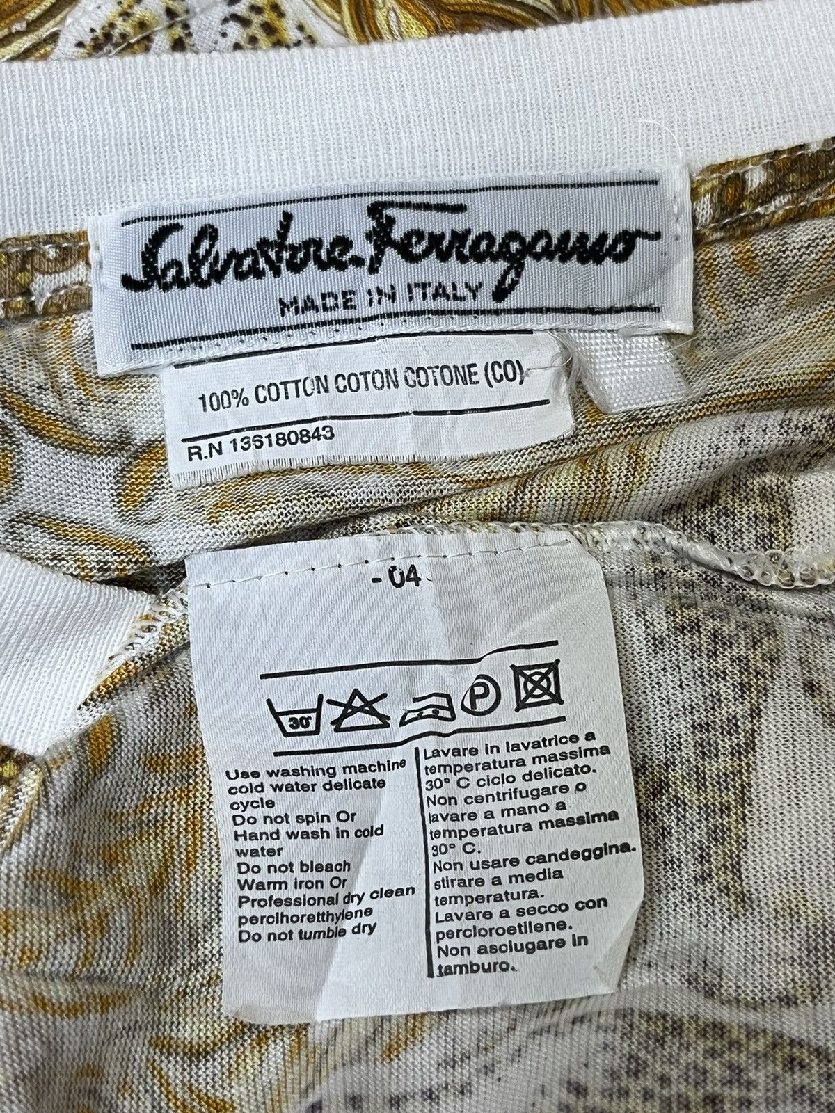 Salvatore Ferragamo VINTAGE SALVATORE FERRAGAMO LEOPARD FULLPRINT T SHIRT Size US L / EU 52-54 / 3 - 10 Thumbnail