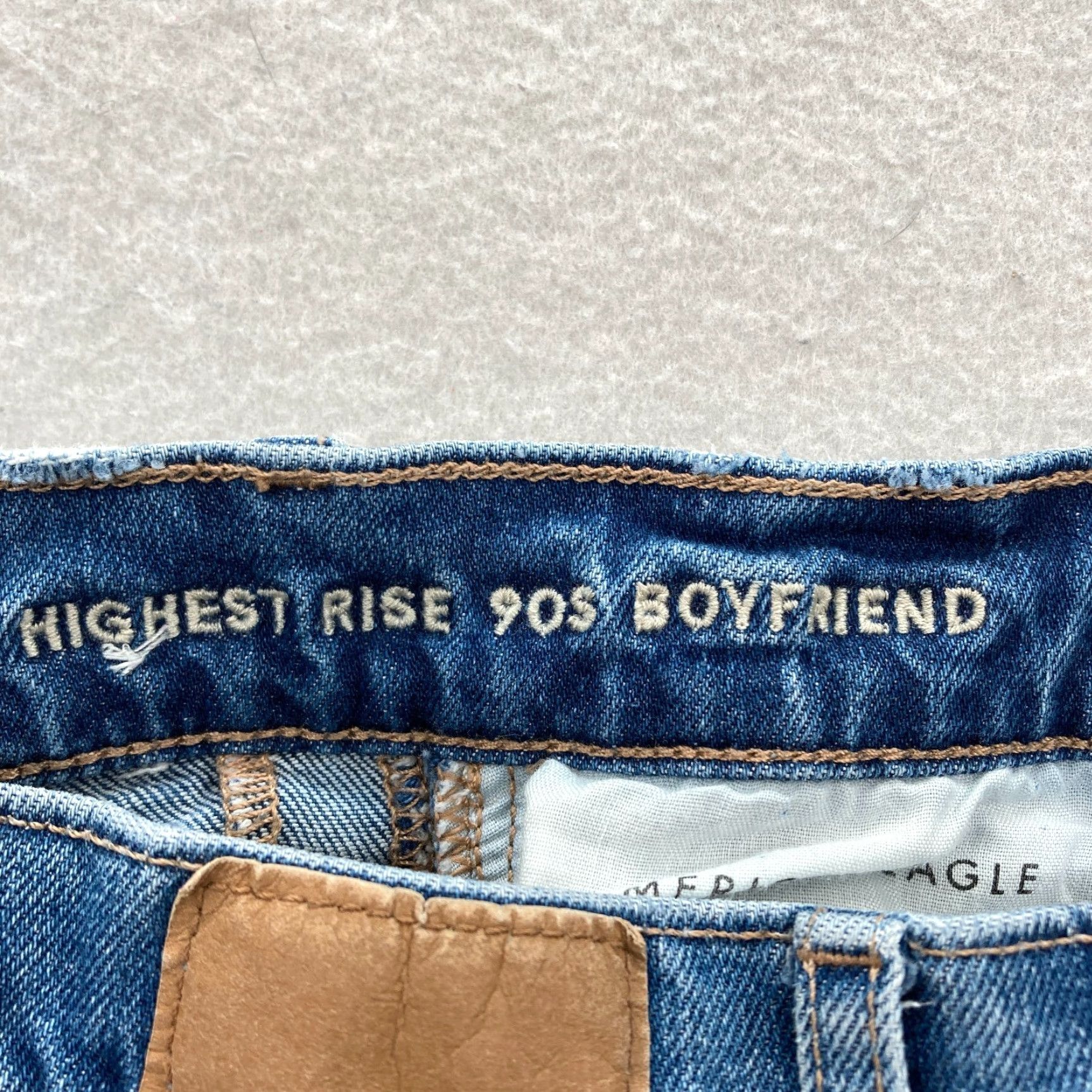American Eagle Outfitters American Eagle Outfitters Jeans 000 90s Boyfriend Blue Distressed Denim Medium Wash Jeans Womens Size 42" / US 20 - 6 Thumbnail