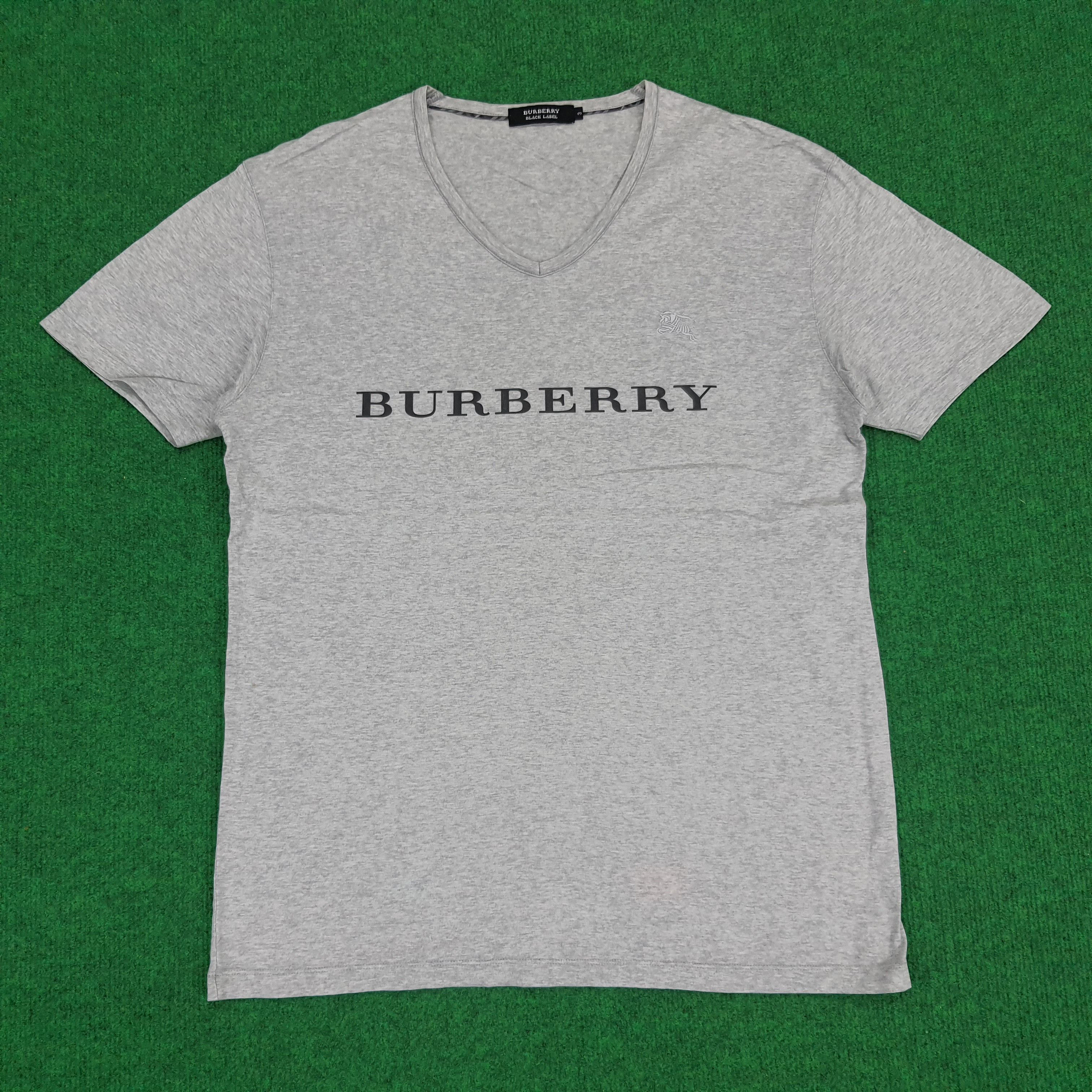 Burberry × Vintage Vintage Burberry Black Label V Neck T-shirt Size US M / EU 48-50 / 2 - 1 Thumbnail