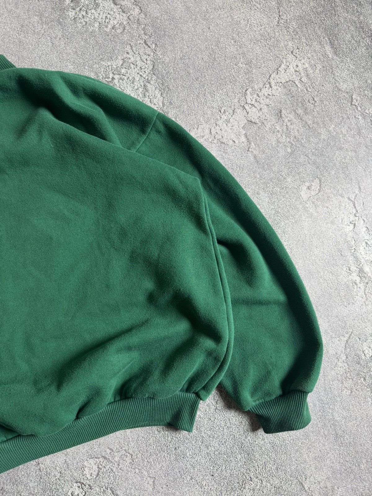 Disney AMERICANWEAR Disney vintage retro MICKEY sweatshirt jumper Size US M / EU 48-50 / 2 - 13 Thumbnail