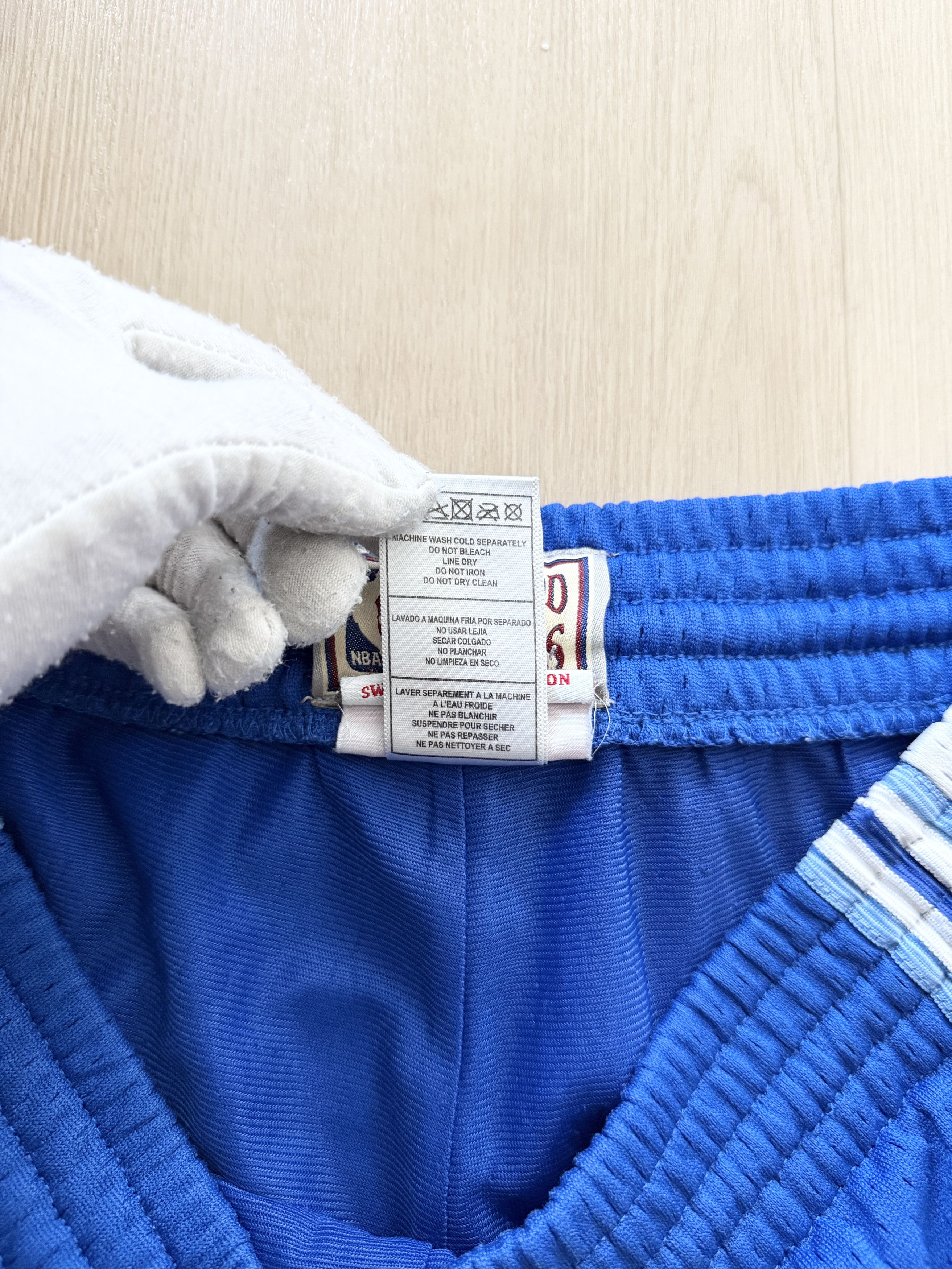Mitchell & Ness STEAL! '96-97 NBA Los Angeles Lakers Swingman Shorts Size US 34 / EU 50 - 11 Thumbnail