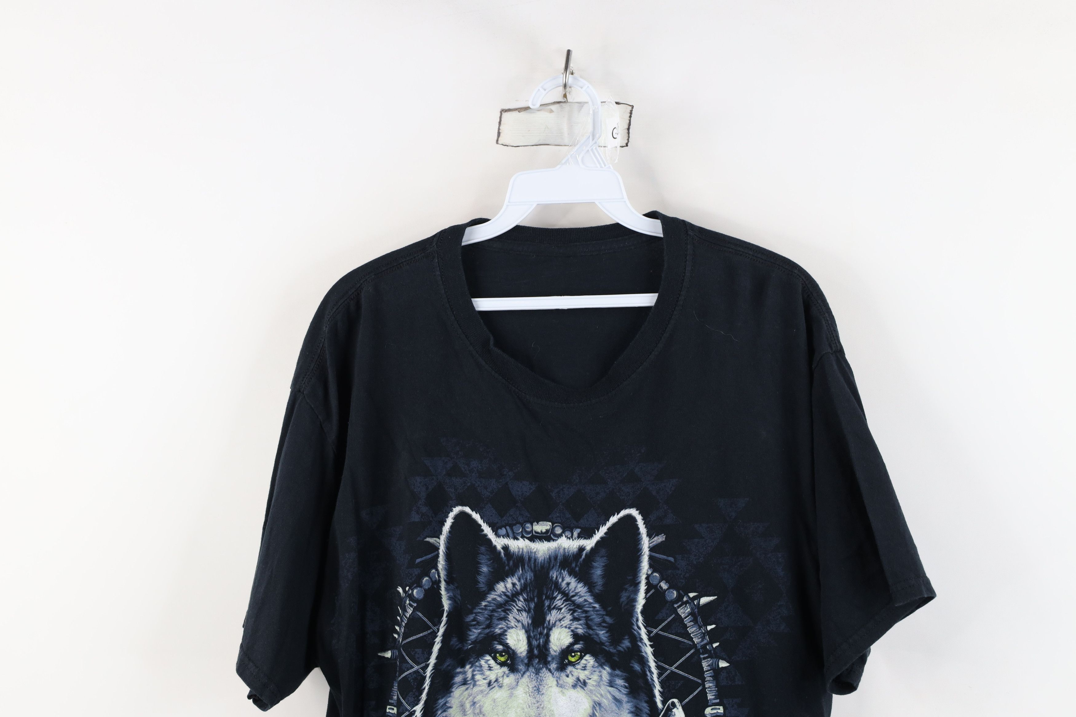Vintage Vintage 90s Y2K Streetwear Nature Tribal Wolf T-Shirt Black Size US M / EU 48-50 / 2 - 2 Thumbnail
