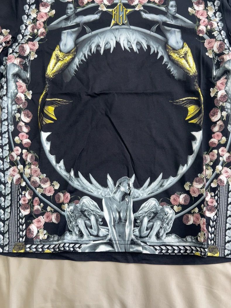 Other Givenchy Floral Shark Short Sleeve Size US S / EU 44-46 / 1 - 3 Thumbnail