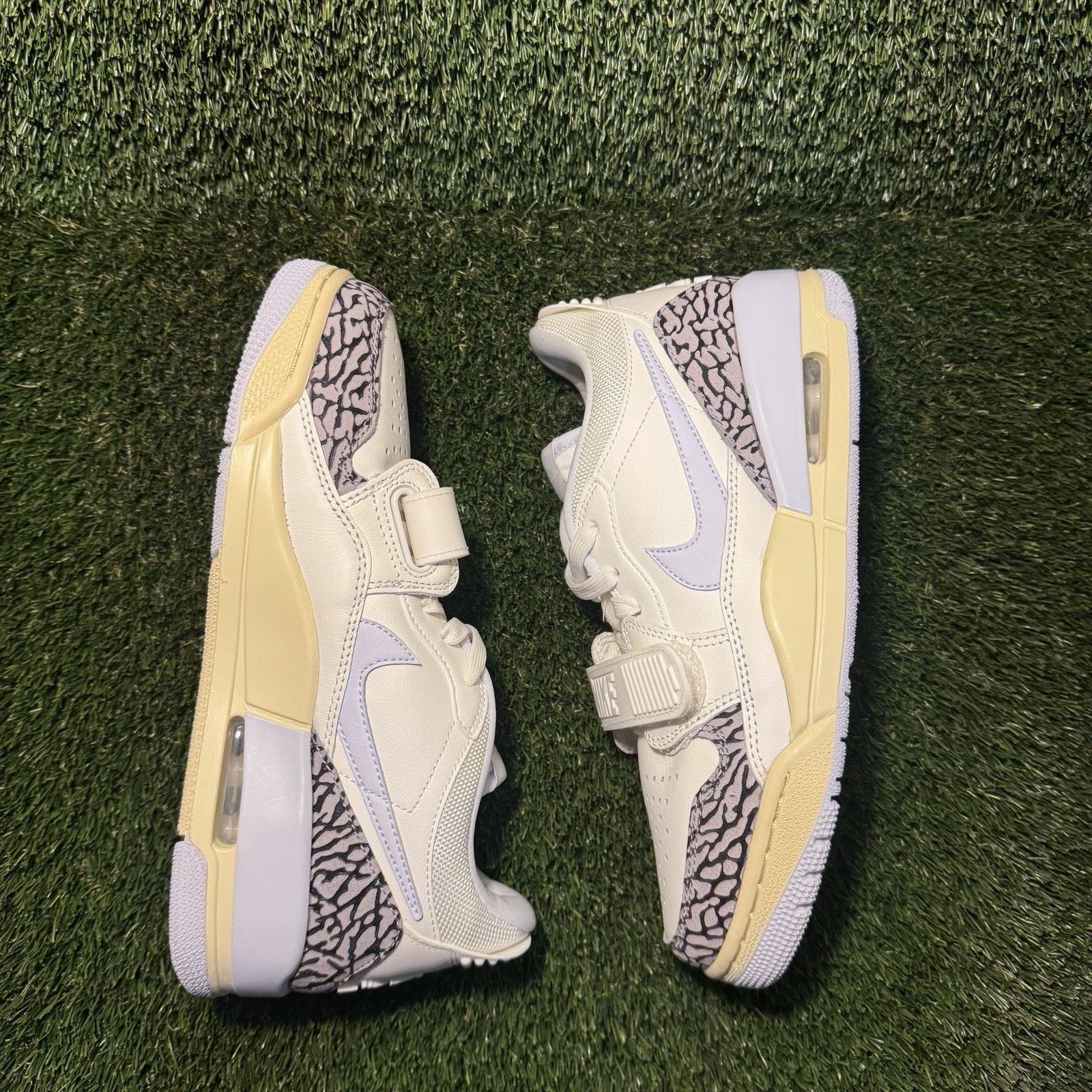 Jordan Brand Size 7.5 - Nike Air Jordan Legacy 312 Low Sail Football Grey Size US 7.5 / IT 37.5 - 4 Thumbnail