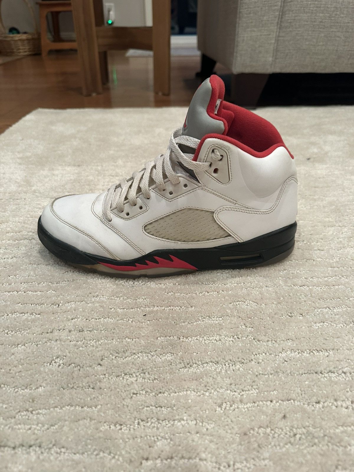 Nike Air Jordan Retro 5 Fire Red Size US 10 / EU 43 - 5 Thumbnail