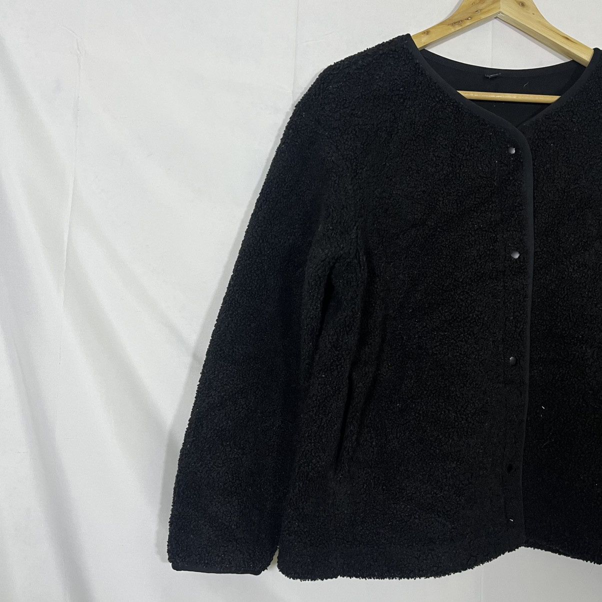 Uniqlo UNIQLO PILE LINED SHERPA FLEECE JACKET Size XL / US 12-14 / IT 48-50 - 2 Thumbnail