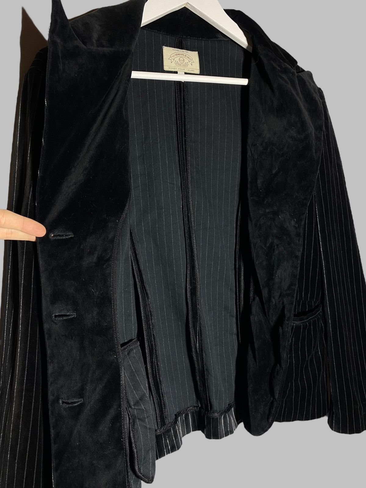 Armani Vintage 90s Armani Jeans Velour Striped Black Women’s Blazer Size M / US 6-8 / IT 42-44 - 14 Thumbnail