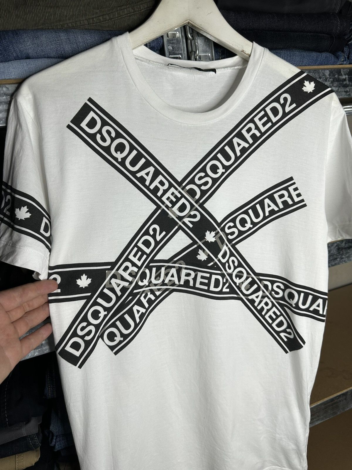 Dsquared2 Dsquared2 Tape Logo Graphic T-Shirt Size M Size US M / EU 48-50 / 2 - 5 Thumbnail
