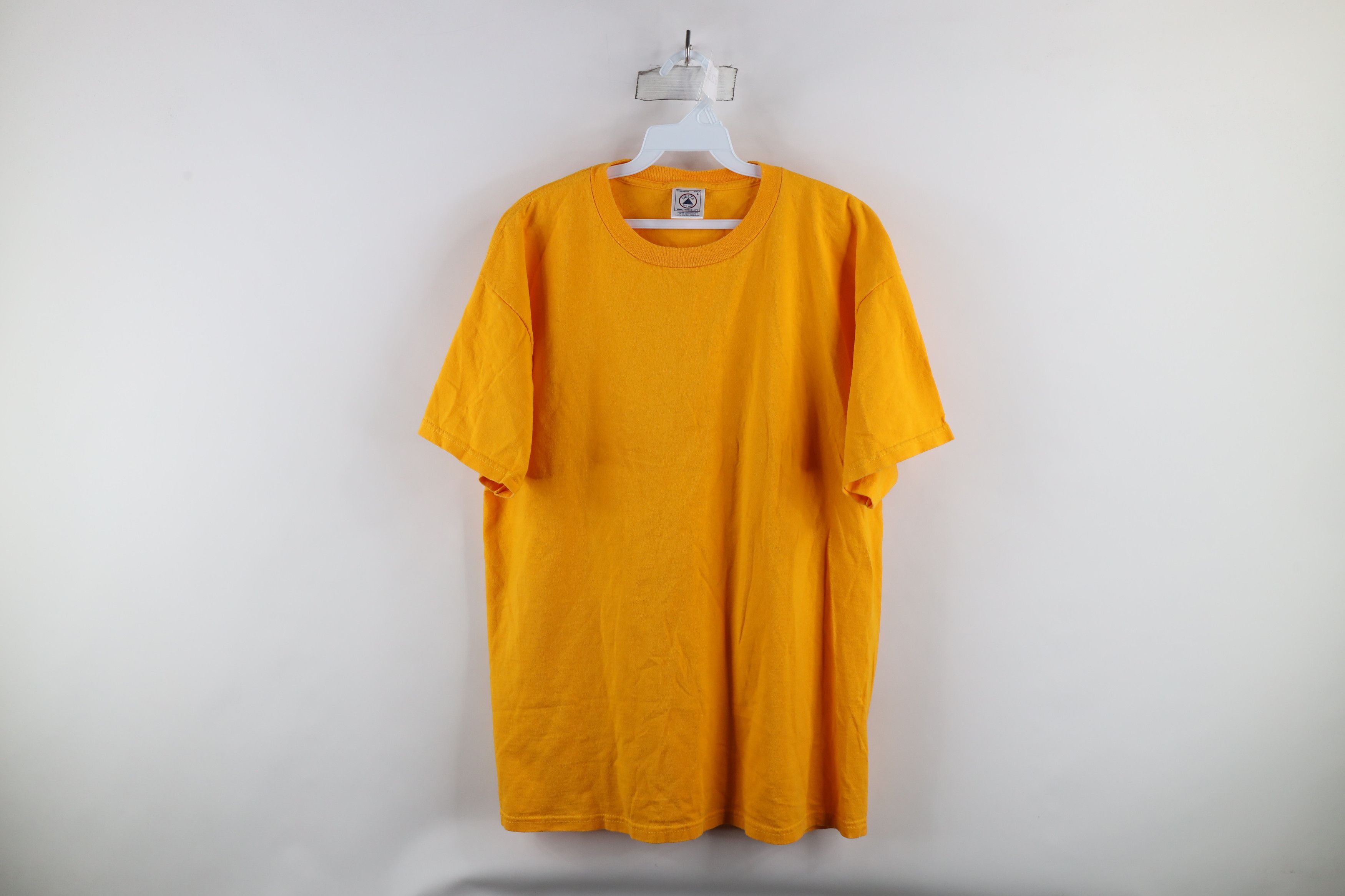 Vintage Vintage 90s Streetwear Short Sleeve T-Shirt Yellow Cotton Size US L / EU 52-54 / 3 - 1 Thumbnail