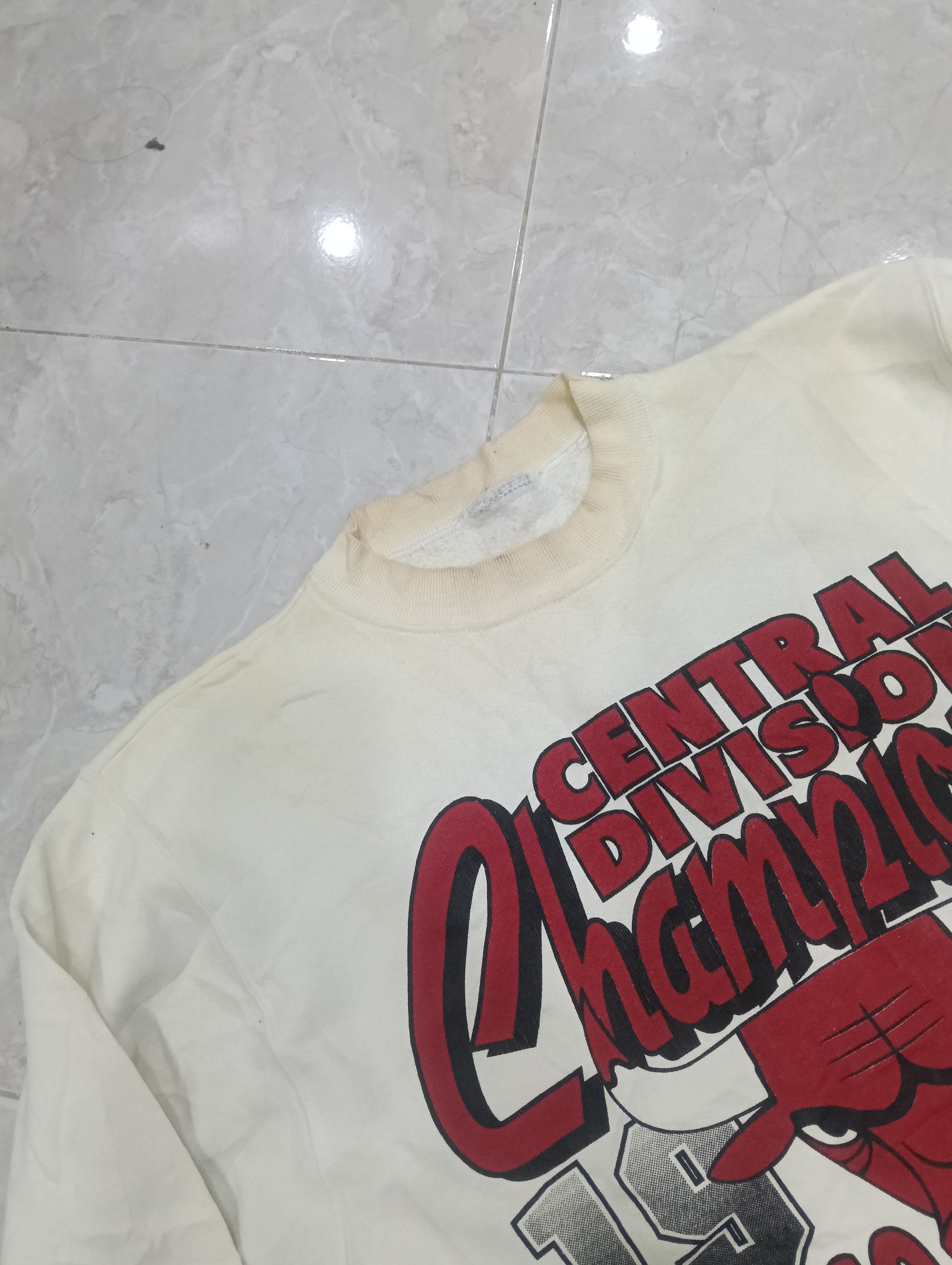 NBA Vintage 90s Chicago Bulls Sweat Size US L / EU 52-54 / 3 - 8 Thumbnail