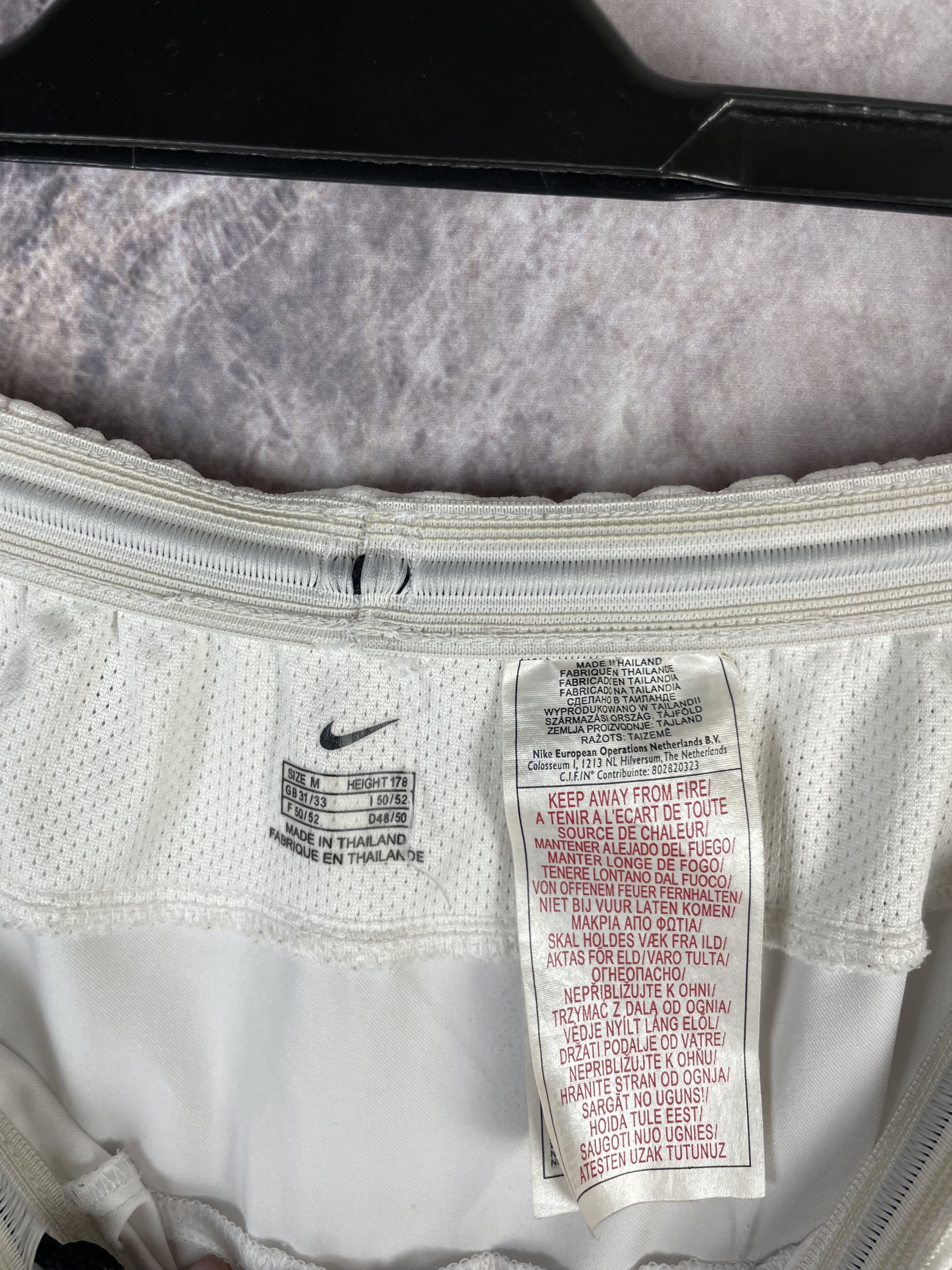 Nike Nike Juventus Vintage Shorts Y2k Size US 32 / EU 48 - 6 Thumbnail