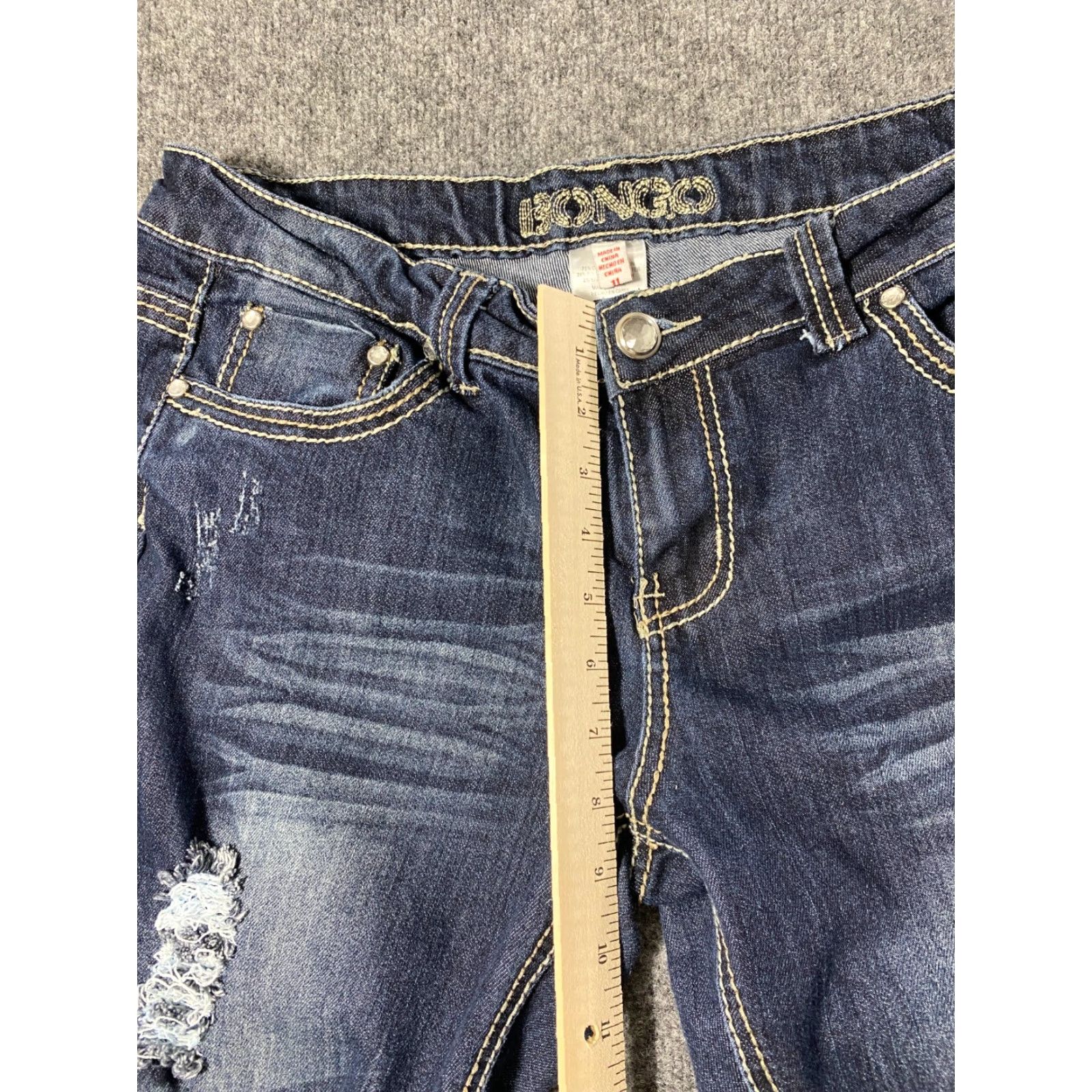 Vintage Bongo Capris Denim Distressed Rhinestone Embroidered Flap Pockets Junior Size 11 Size ONE SIZE - 4 Thumbnail