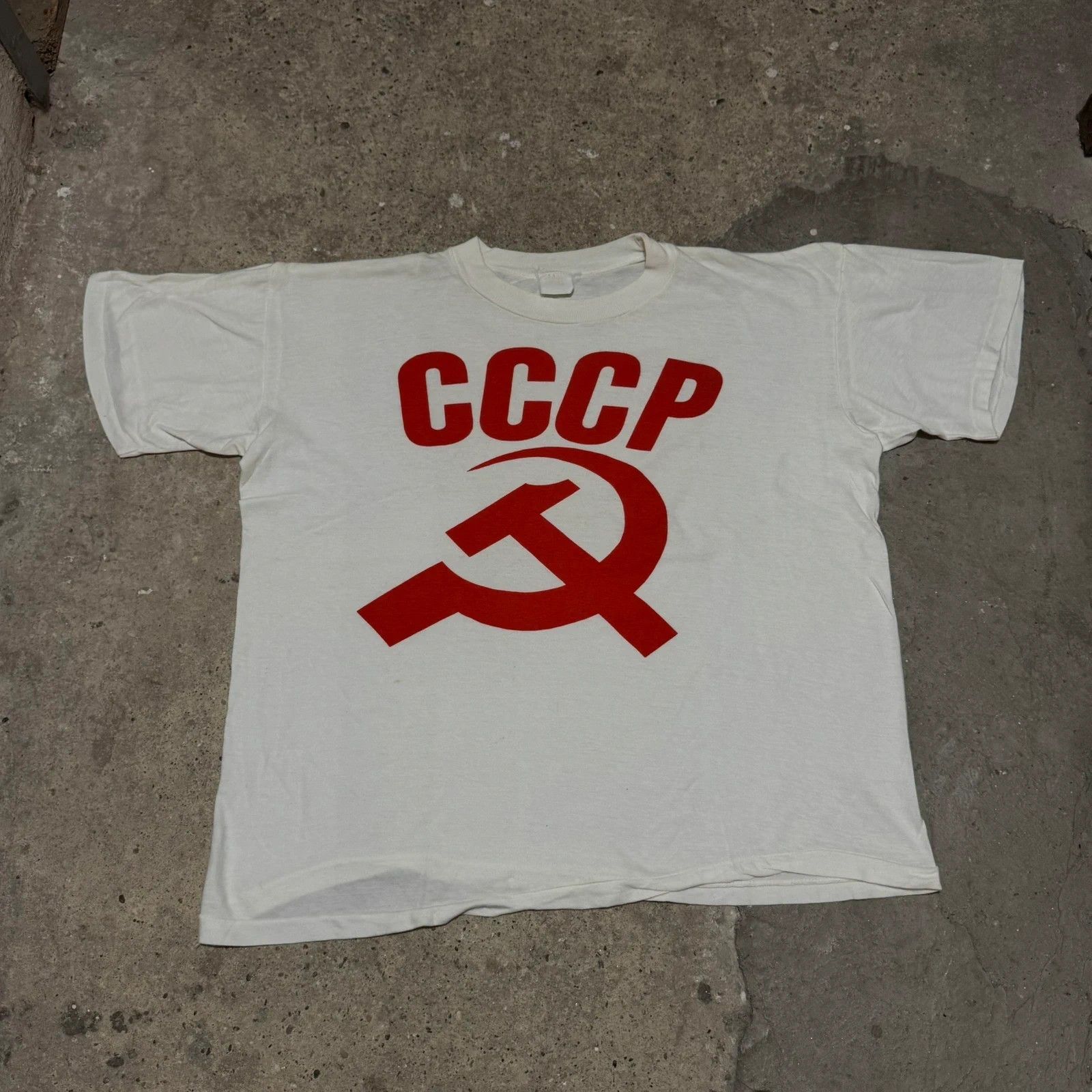 Vintage Vintage 90s „ussr СССР“ cropped boxy t-shirt Size US XL / EU 56 / 4 - 1 Thumbnail