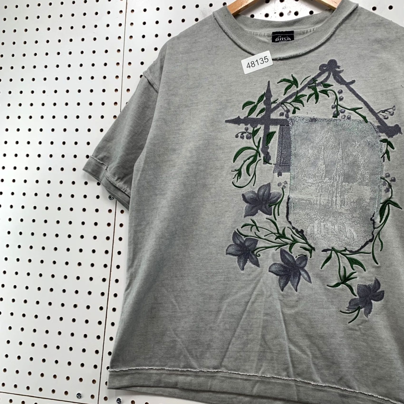 Vintage Ditch Embroidered Scroll T Shirt Mens Medium Gray Goth Heavyweight Size US M / EU 48-50 / 2 - 5 Thumbnail