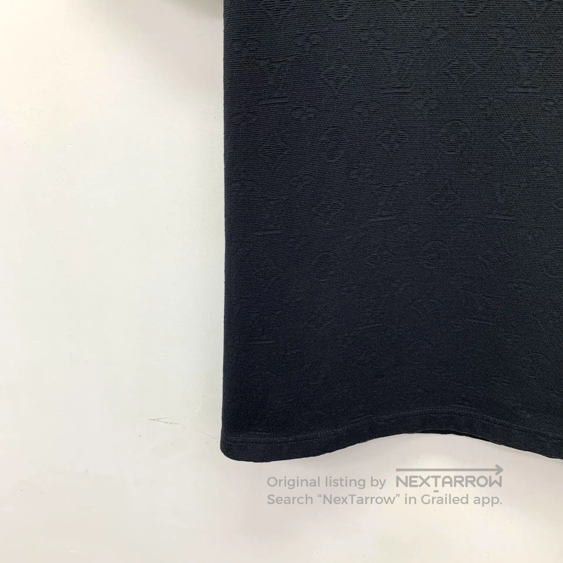 Louis Vuitton Louis Vuitton Black logo dark pattern all-printed cotton r Size US L / EU 52-54 / 3 - 4 Thumbnail